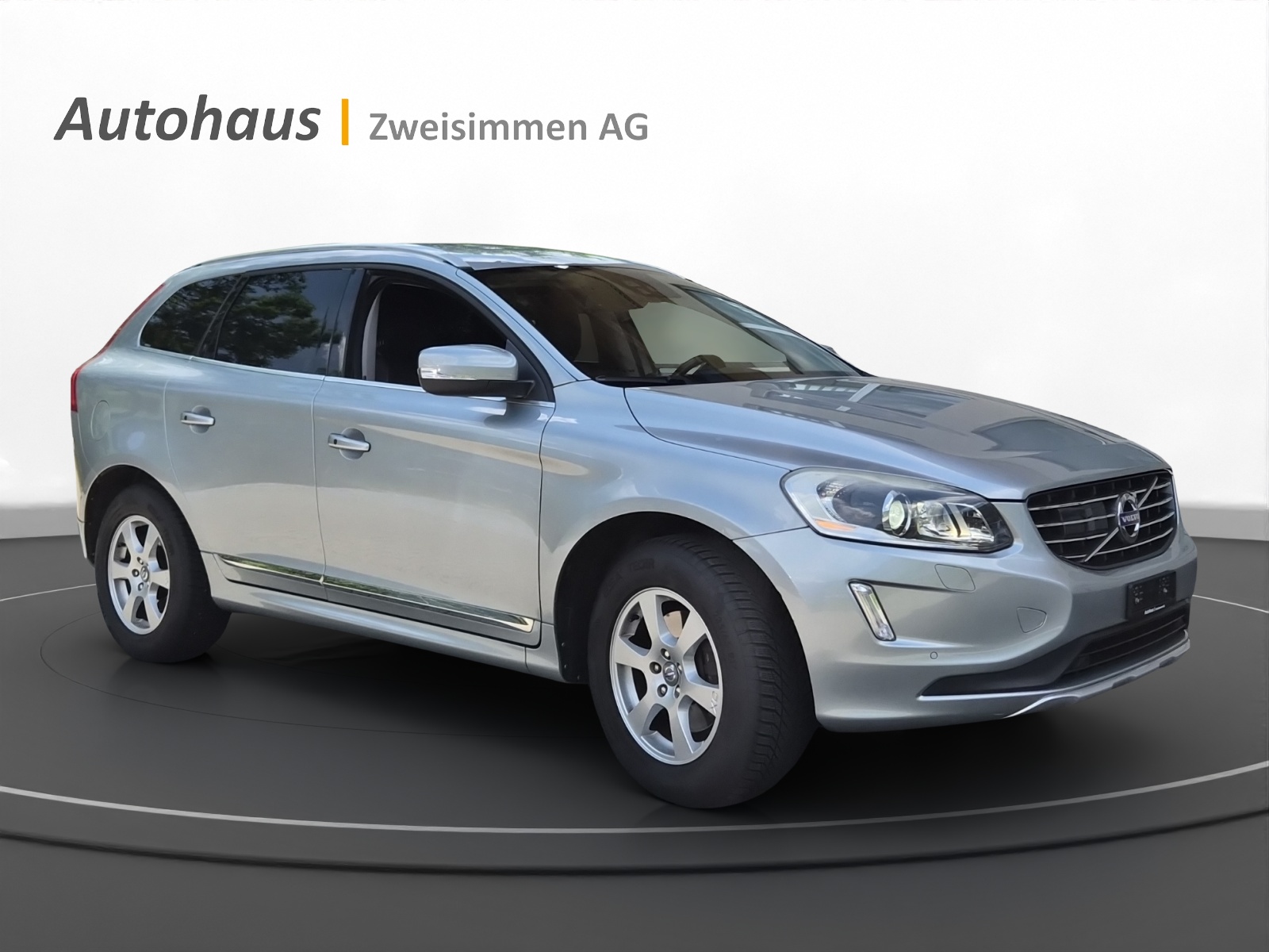 VOLVO XC60 D5 AWD Summum Geartronic-image-4