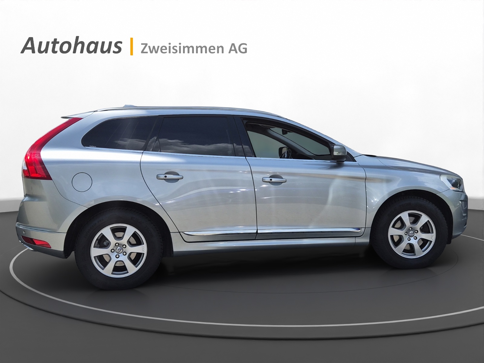 VOLVO XC60 D5 AWD Summum Geartronic-image-6