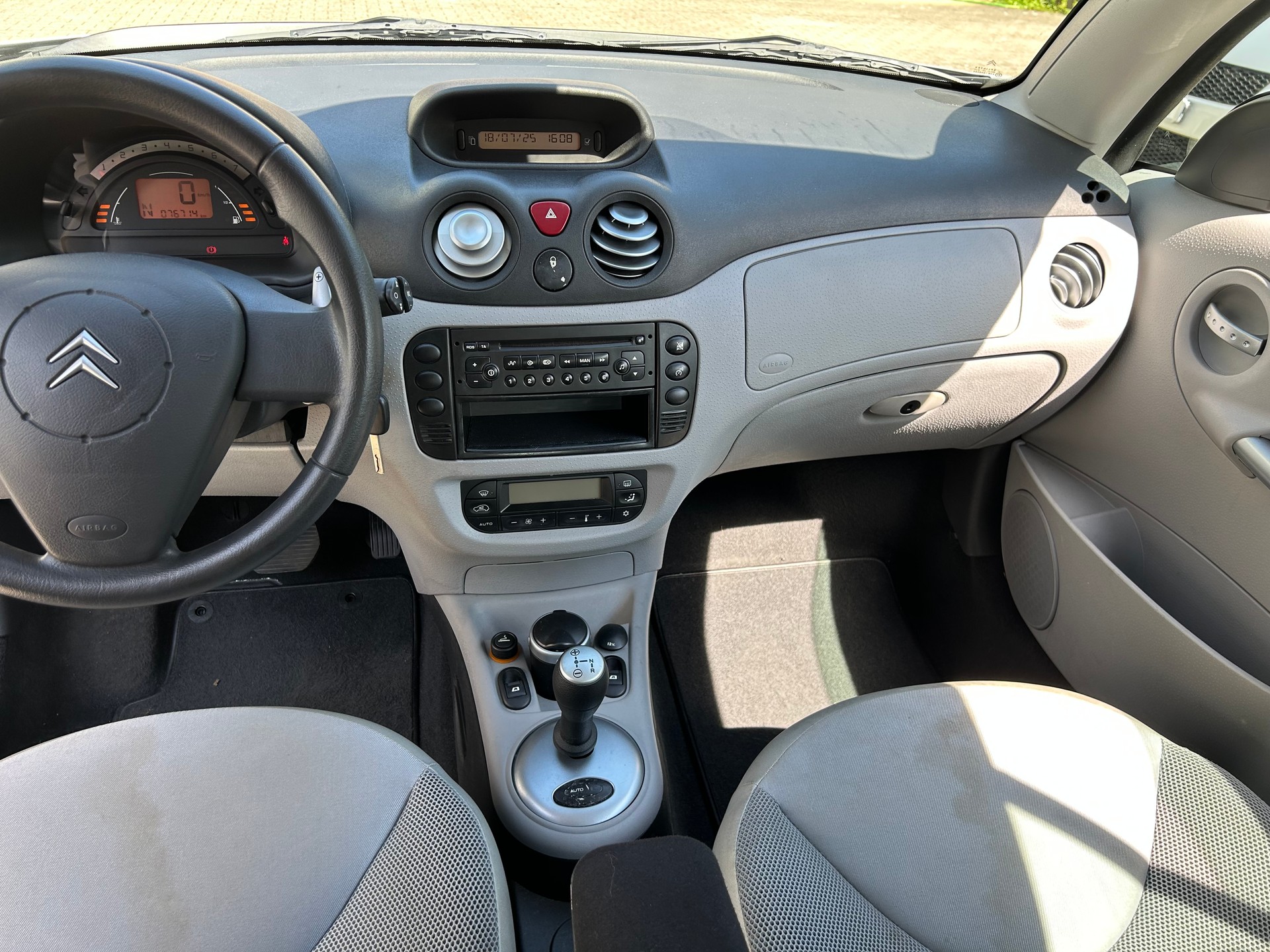 CITROEN C3 Pluriel 1.6i 16V mit frisch ab MFK und Service-image-12