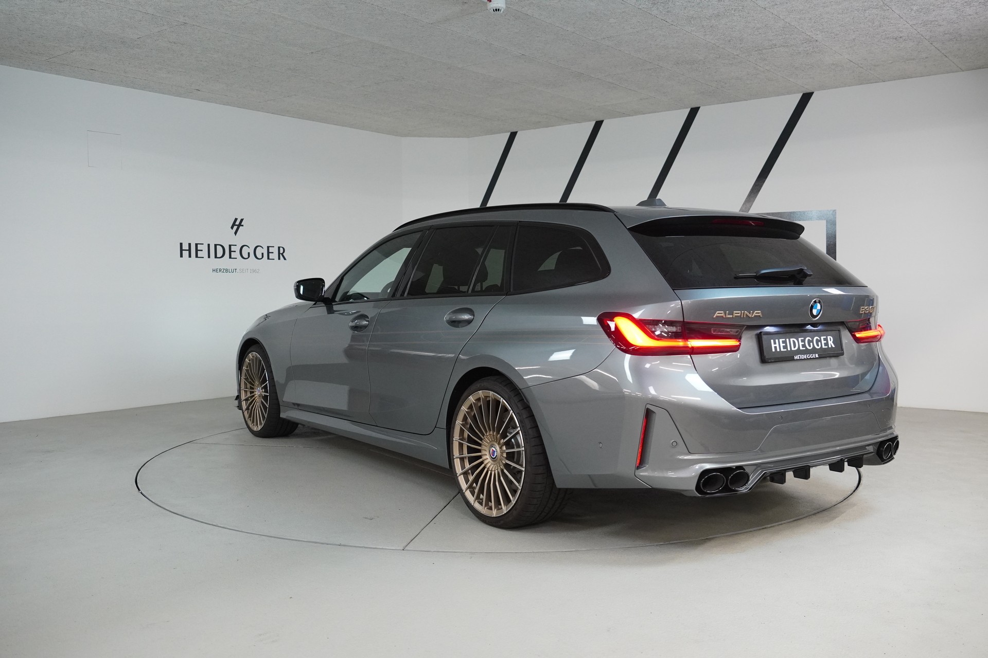 BMW-ALPINA B3 BiTurbo Touring 3.0 xDrive GT Switch-Tronic-image-4