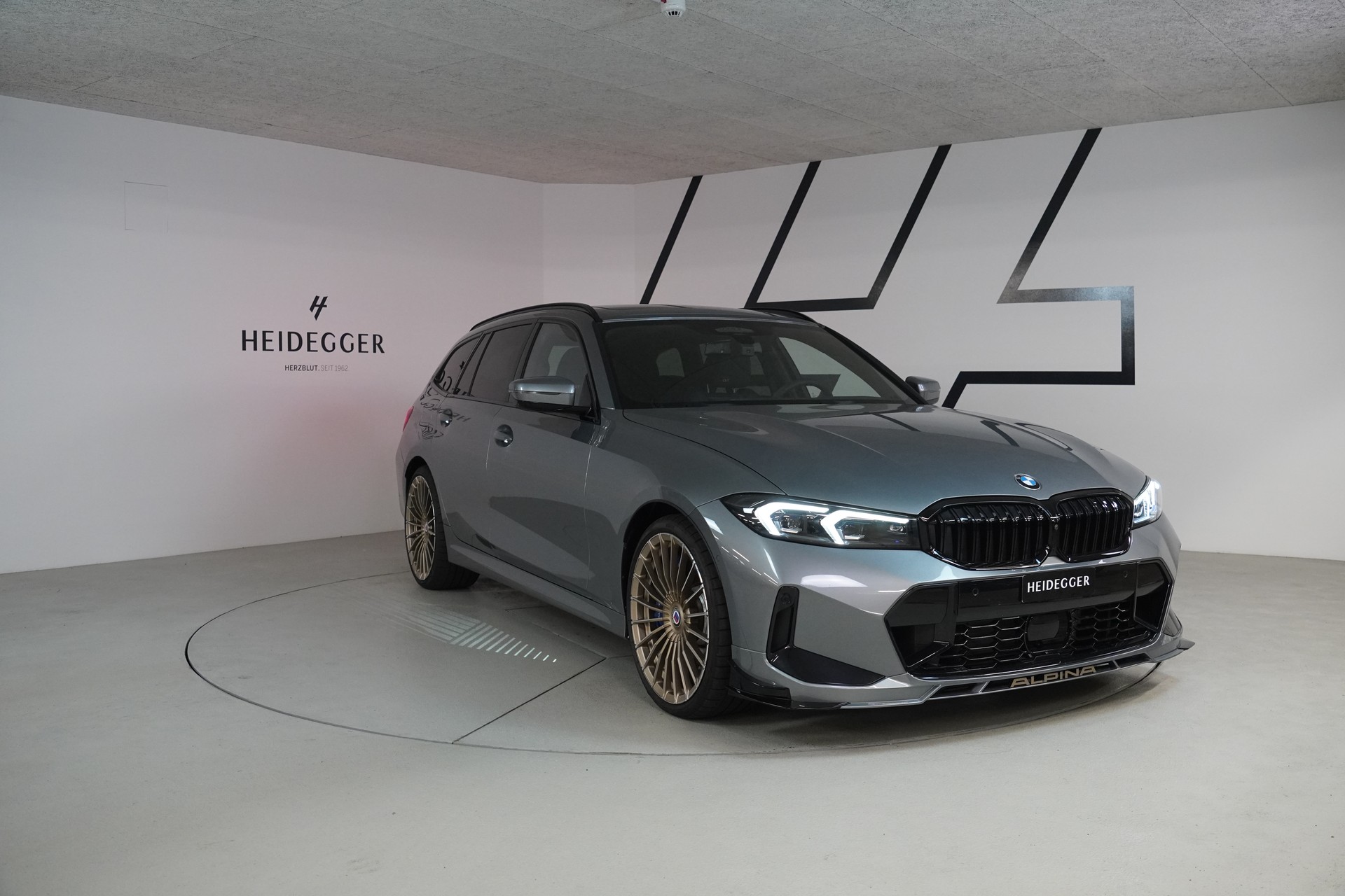 BMW-ALPINA B3 BiTurbo Touring 3.0 xDrive GT Switch-Tronic-image-2