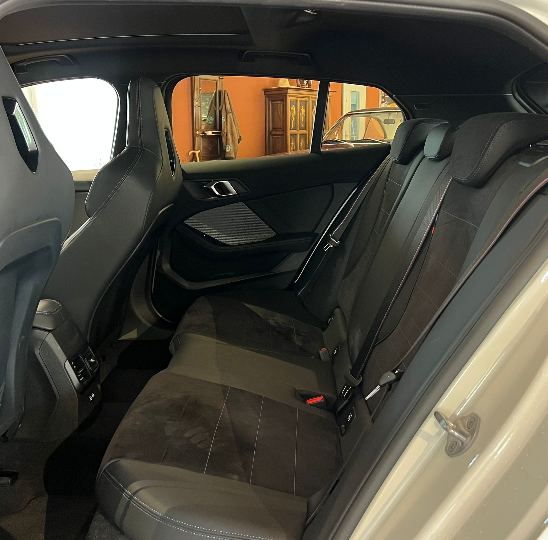 BMW M135 xDrive M Sport Pro *Schweizer Fahrzeug - Gratis Service bis 100'000 KM*-image-15
