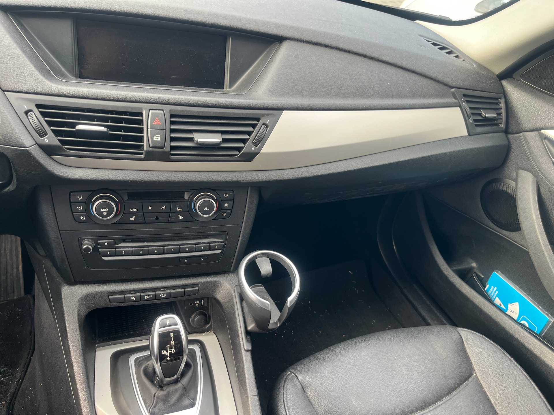 BMW X1 xDrive 28i Steptronic-image-11