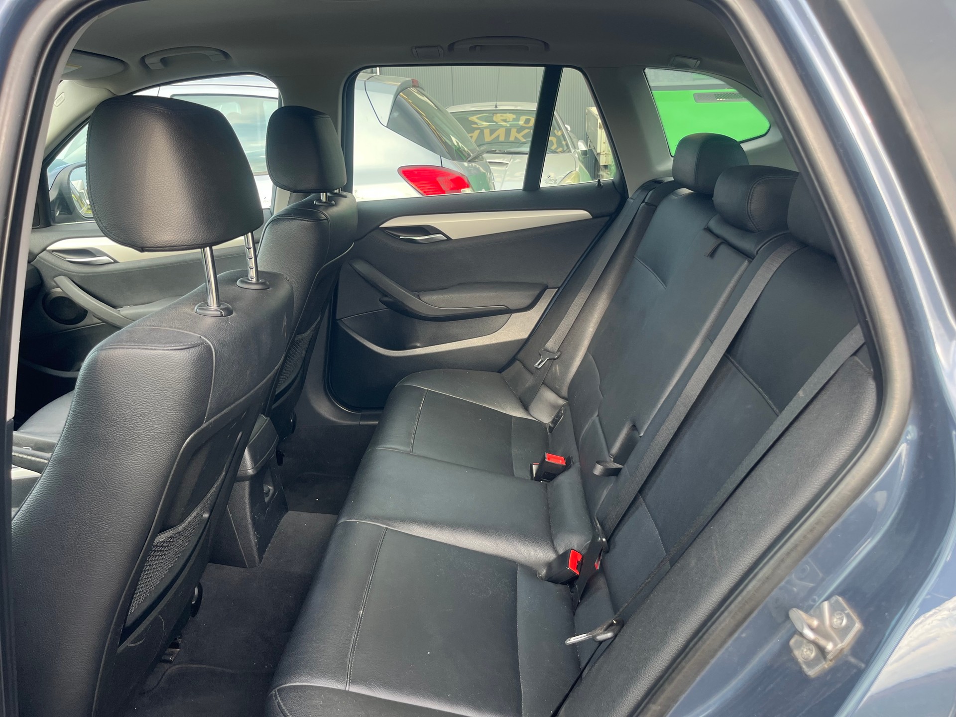 BMW X1 xDrive 28i Steptronic-image-7
