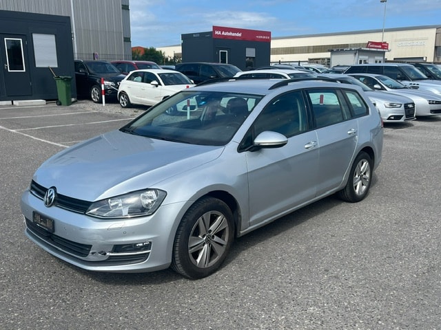 VW Golf Variant 1.6 TDI Lounge DSG-image-7