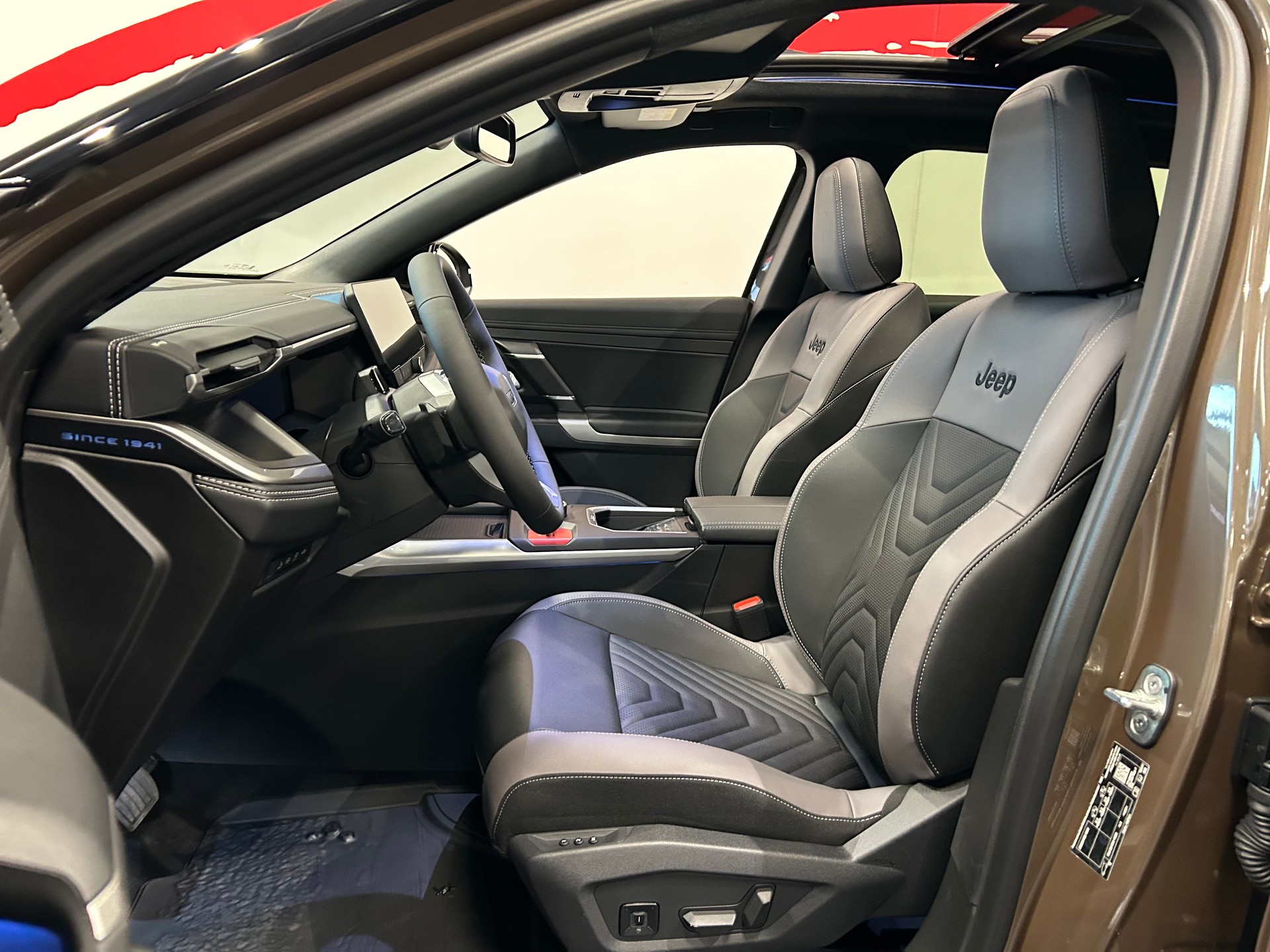 JEEP Compass 1.6 T PHEV Summit-image-10