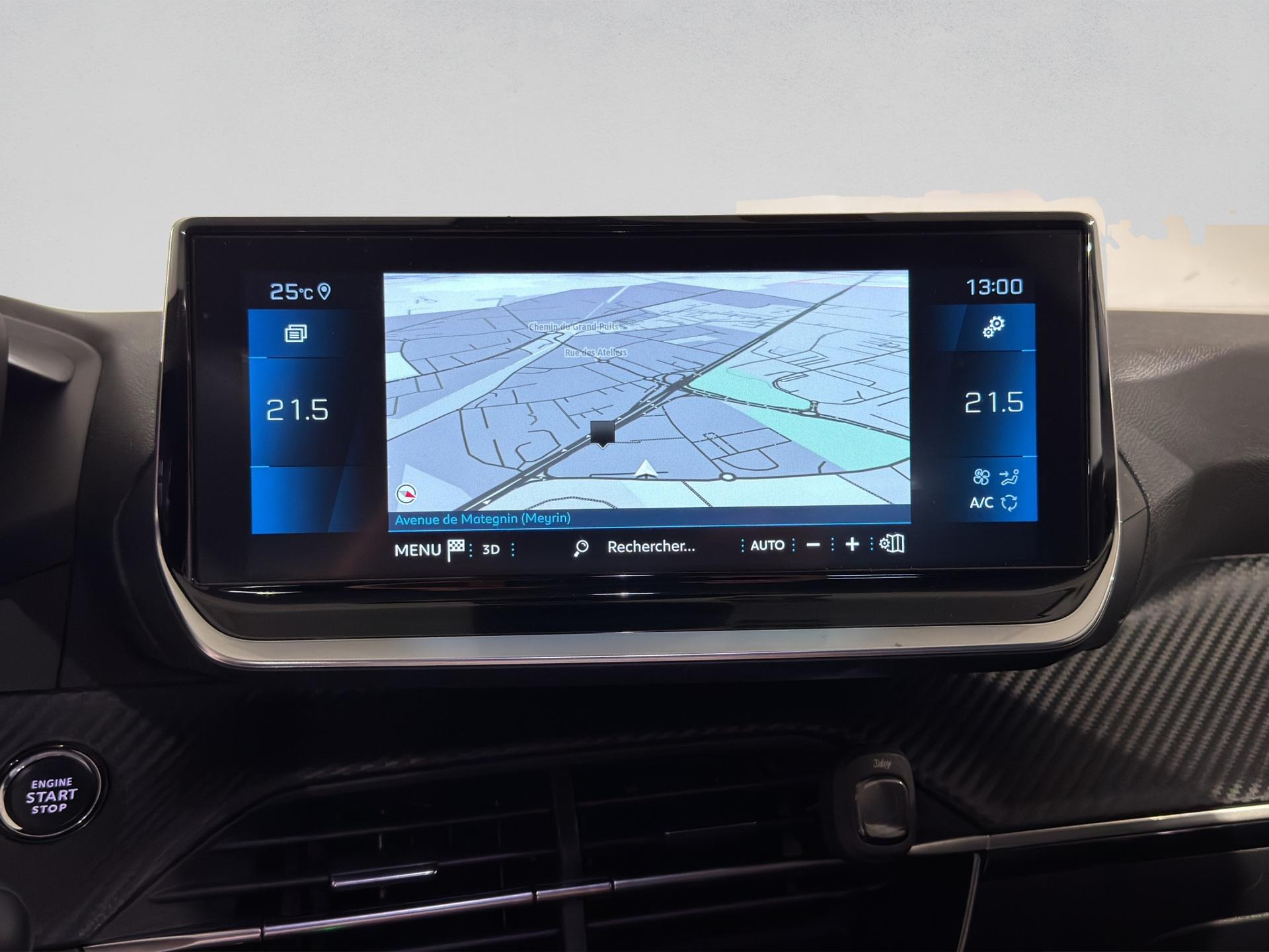 PEUGEOT 2008 1.2 PureTech Allure Pack EAT8-image-12
