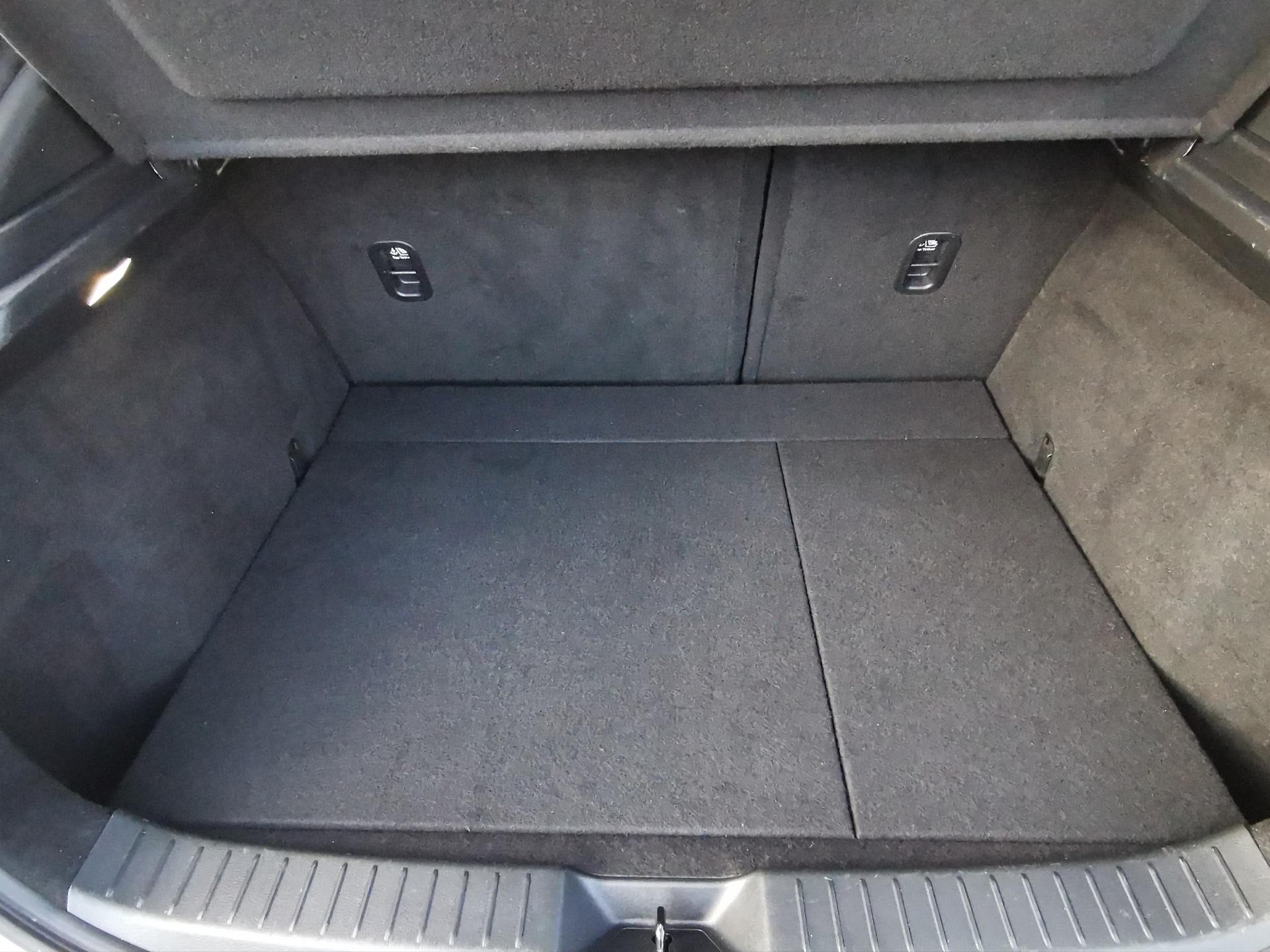 MAZDA CX-30 2.0 186 Homura-image-9