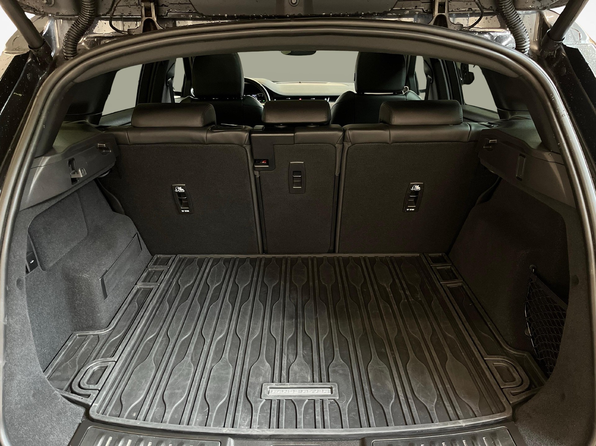 LAND ROVER Range Rover Evoque 2.0 T SE-image-11