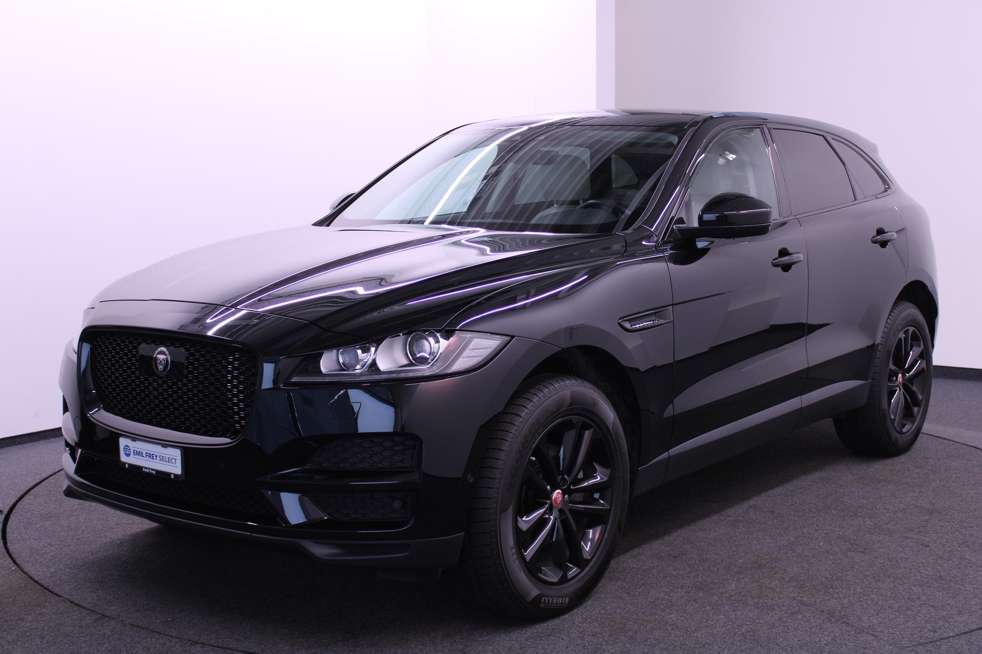 JAGUAR F-Pace 2.0 D 240 Prestige AWD-image-0