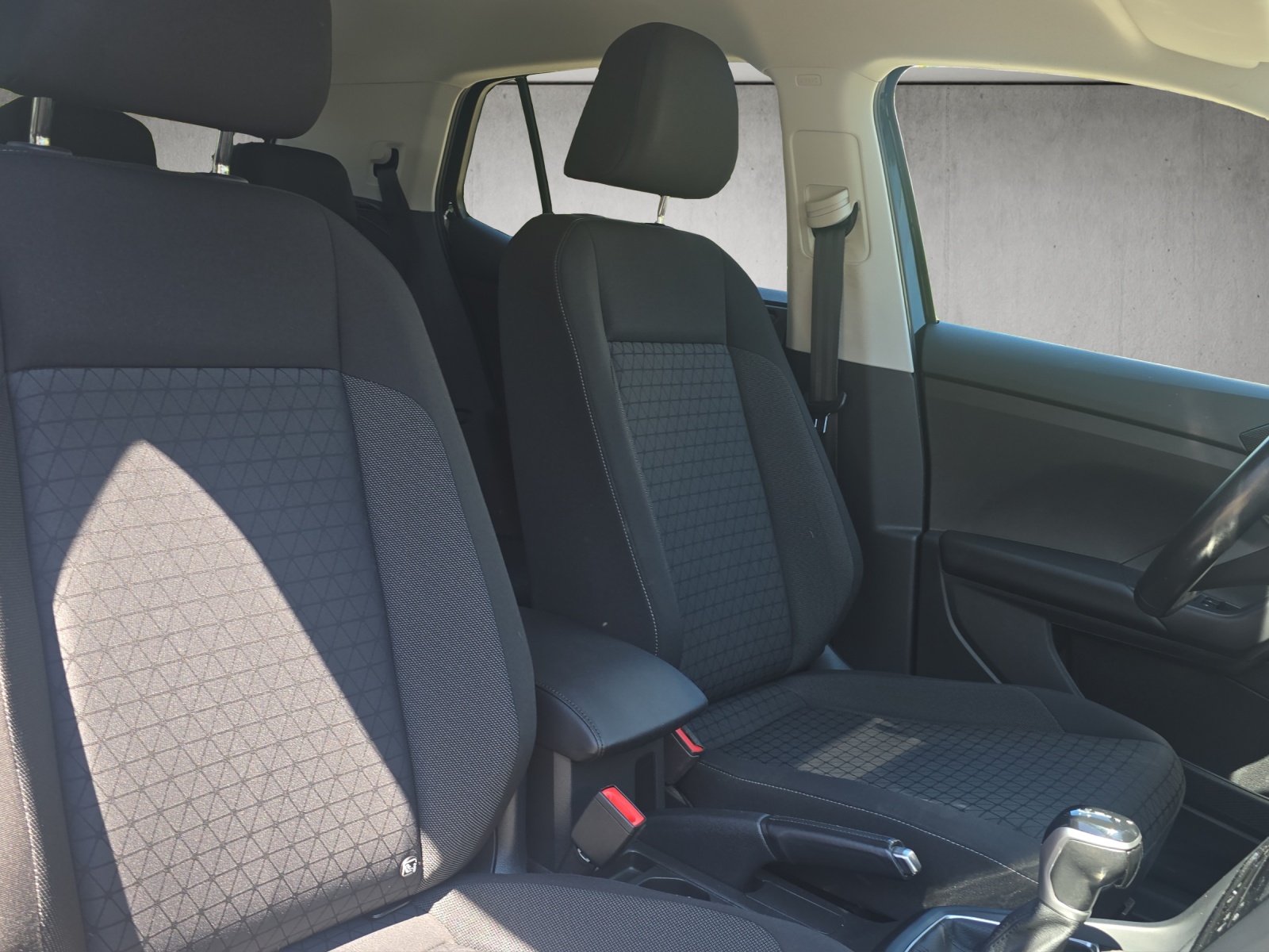 VW T-Cross 1.0 TSI Life DSG-image-9