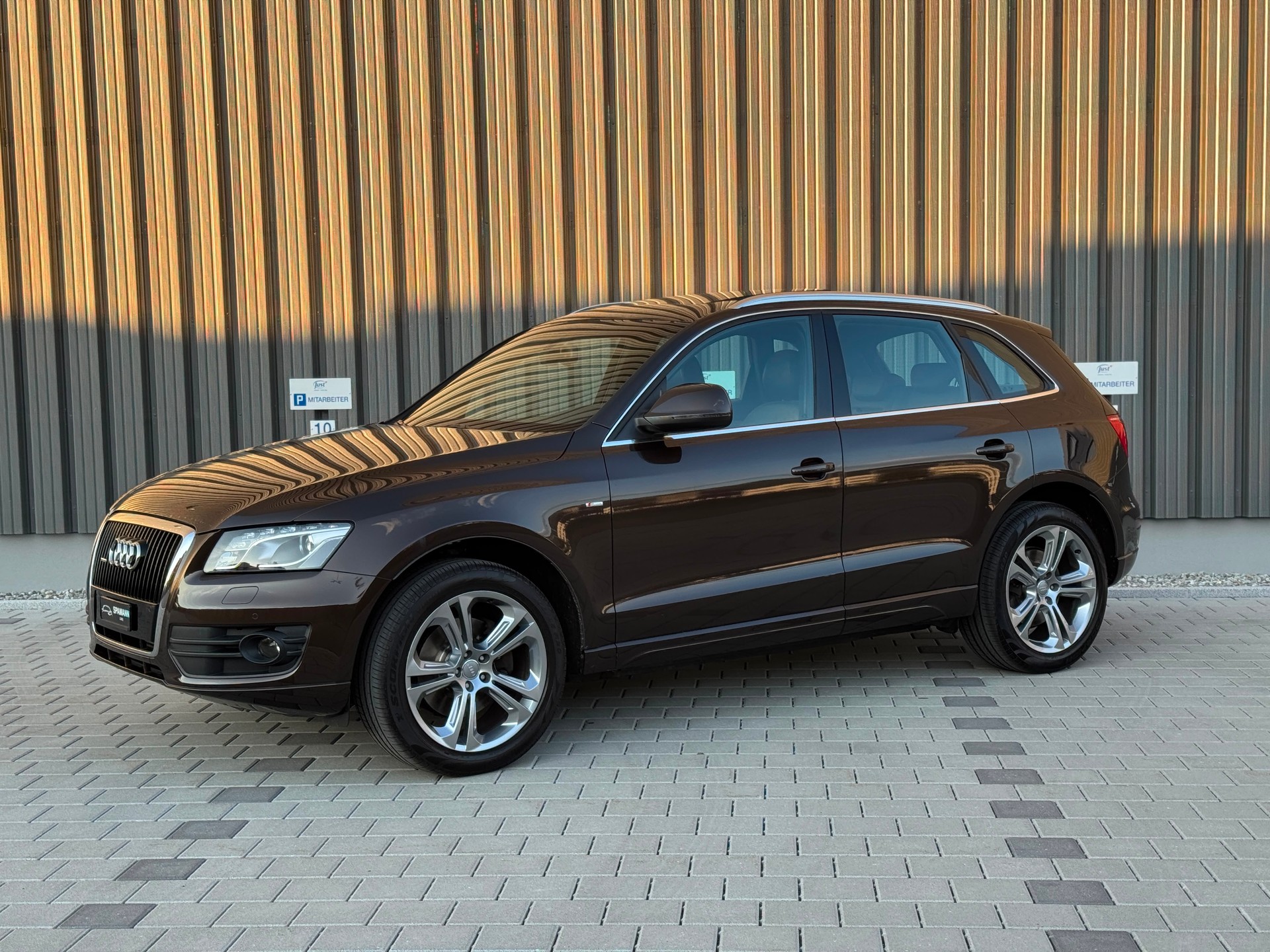 AUDI Q5 3.0 TDI quattro S Line-image-1