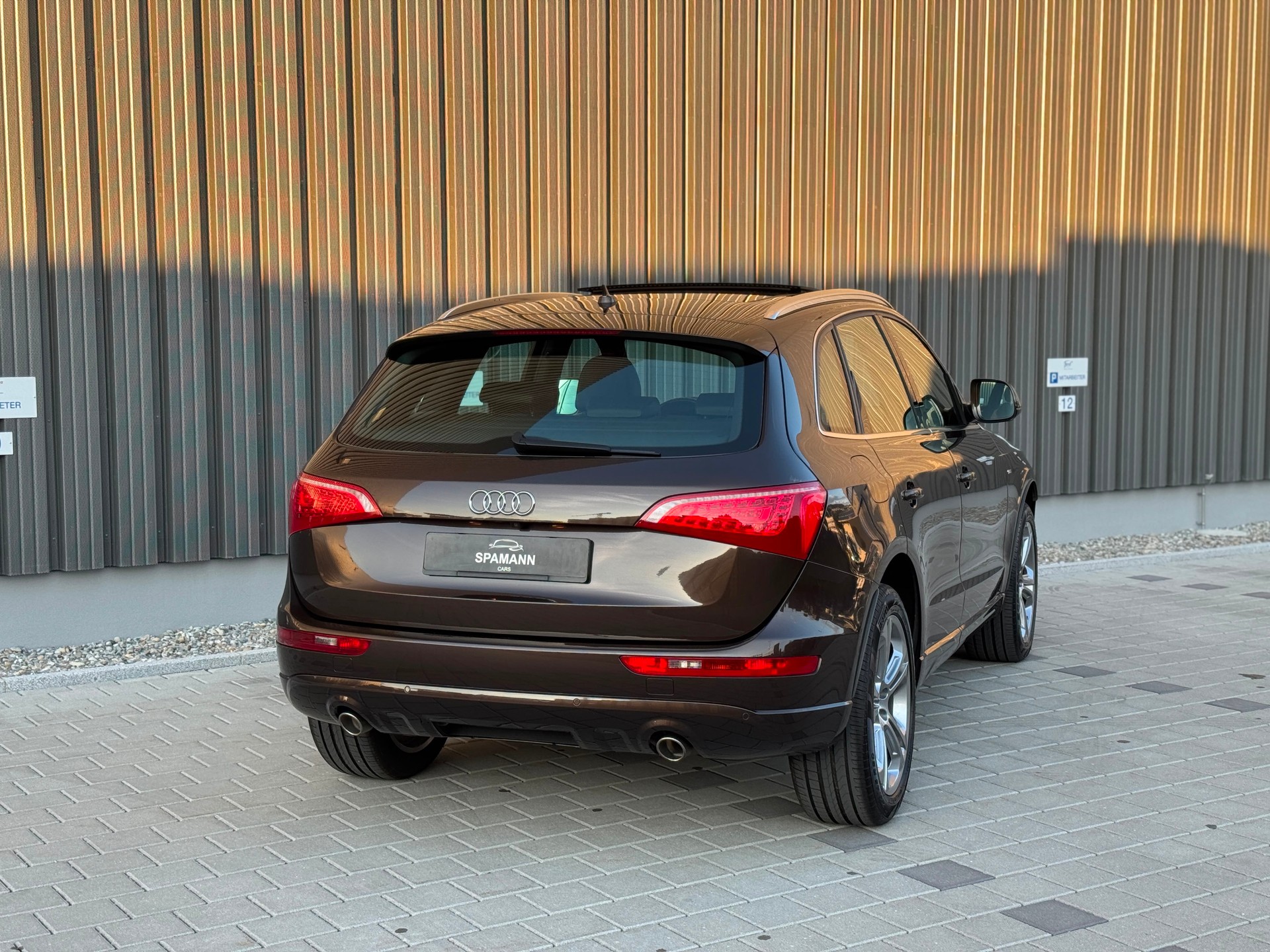 AUDI Q5 3.0 TDI quattro S Line-image-7