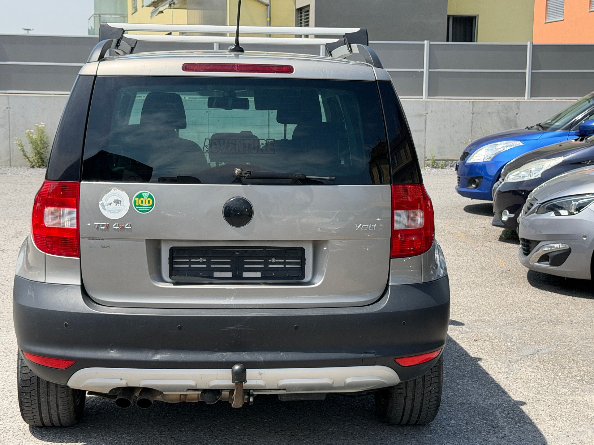 SKODA Yeti 2.0 TDI Adventure 4x4 DSG-image-12
