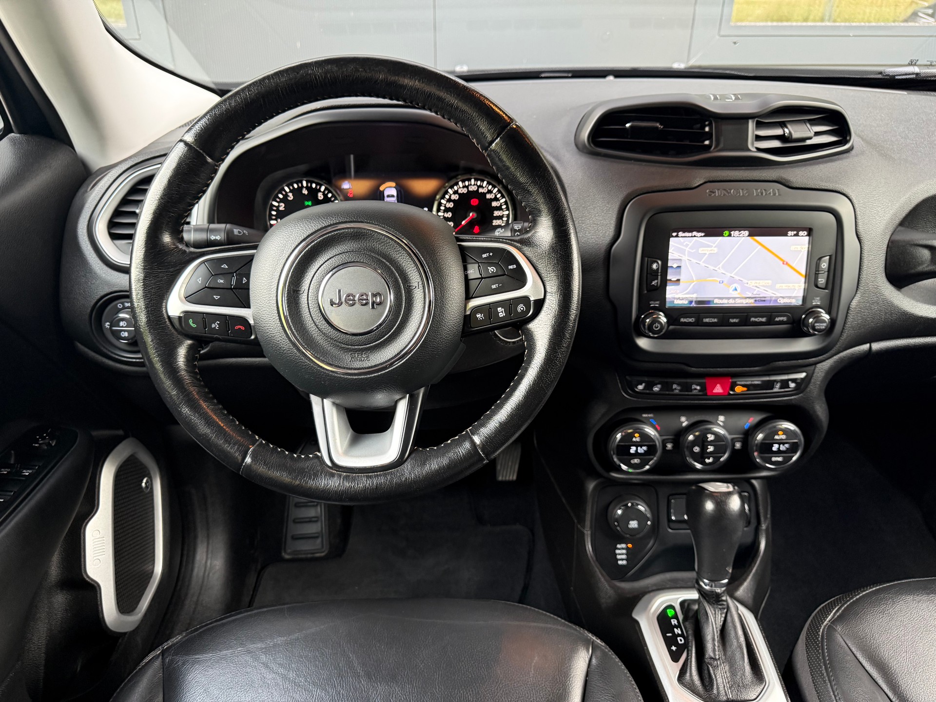 JEEP Renegade 1.4 Turbo Limited AWD-image-7