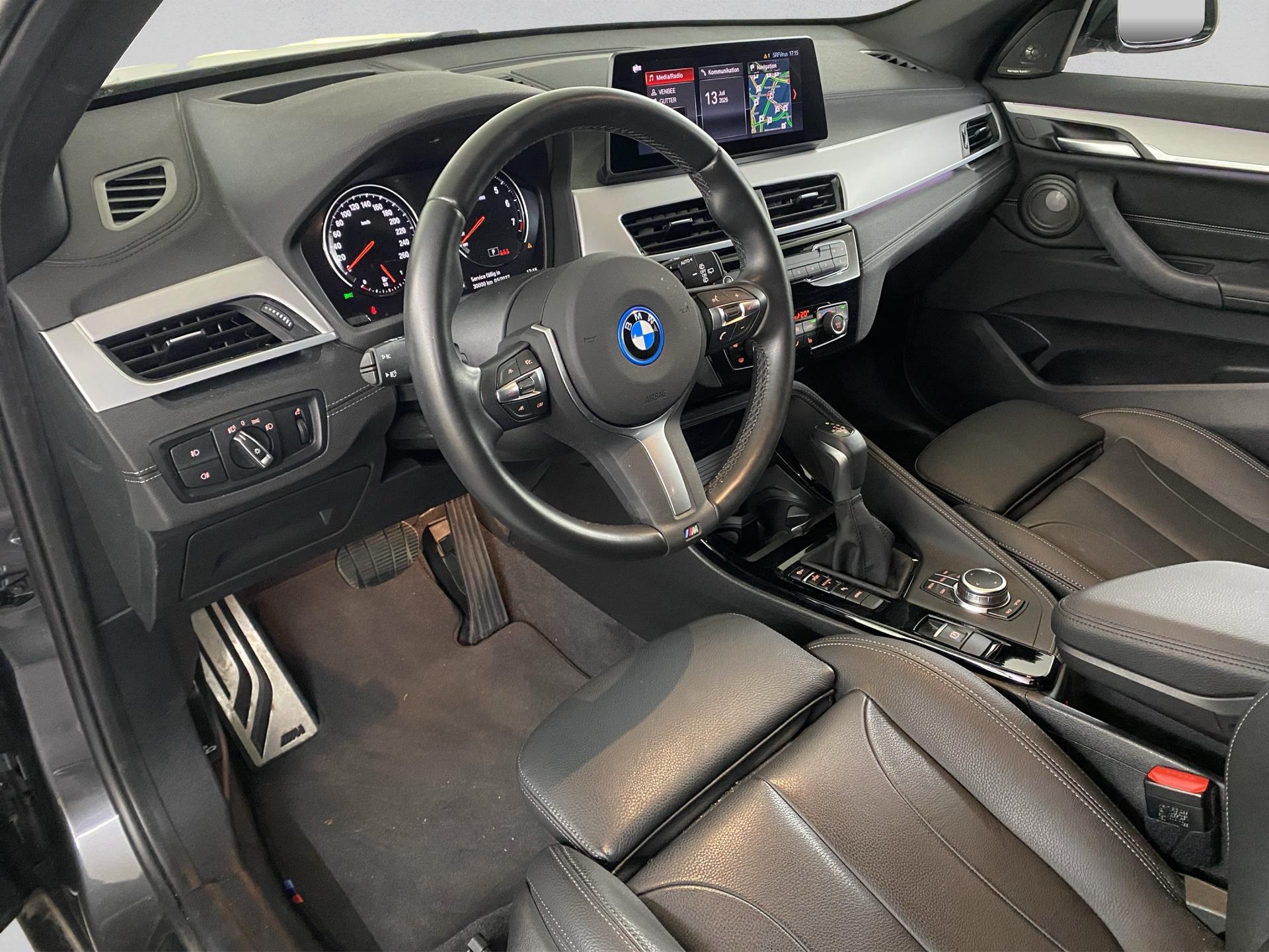 BMW X1 xDrive 25e M Sport Steptronic-image-9