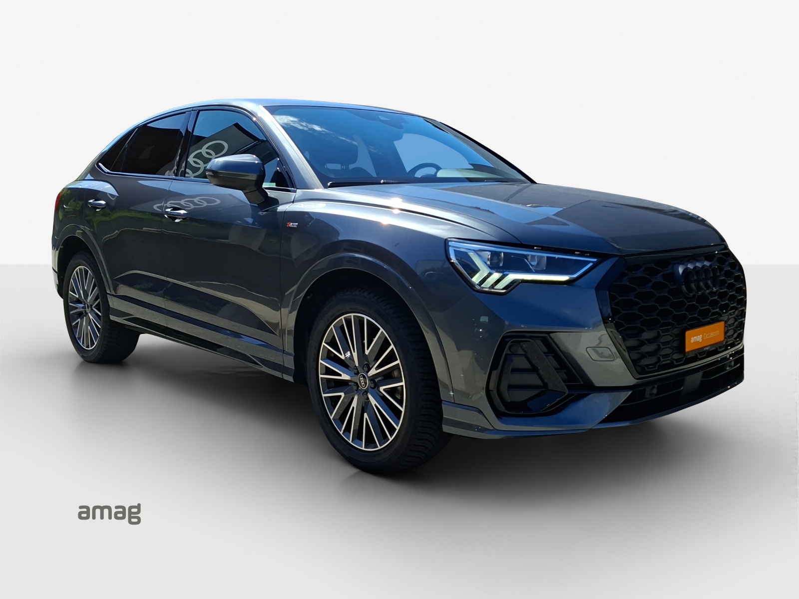 AUDI Q3 35 TFSI S line Attraction S-tronic-image-5
