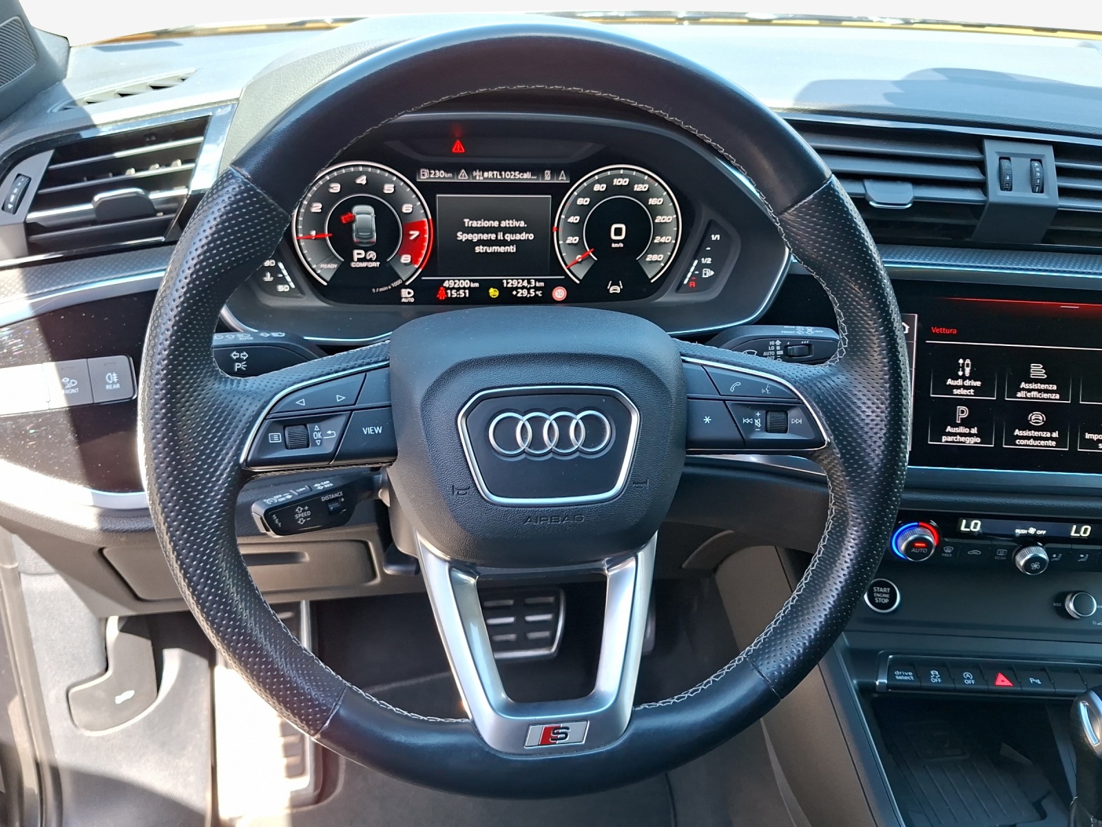 AUDI Q3 35 TFSI S line Attraction S-tronic-image-9