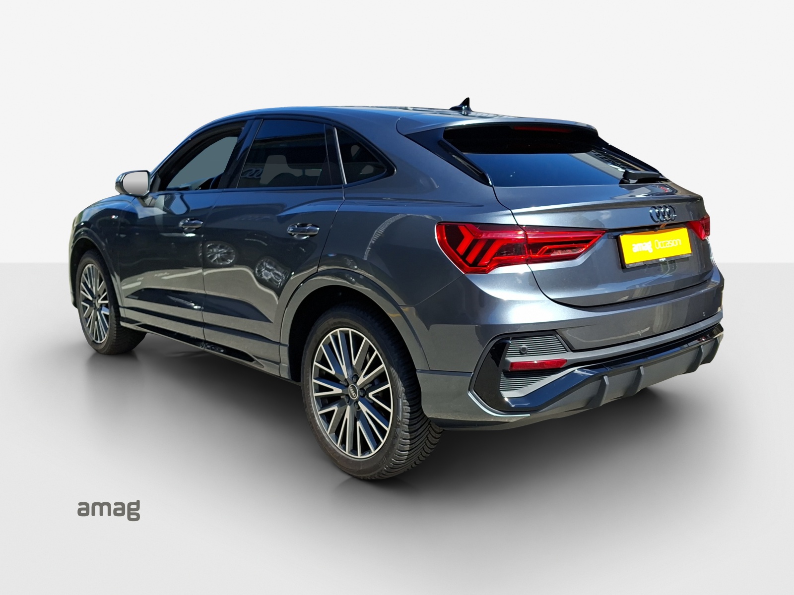 AUDI Q3 35 TFSI S line Attraction S-tronic-image-2