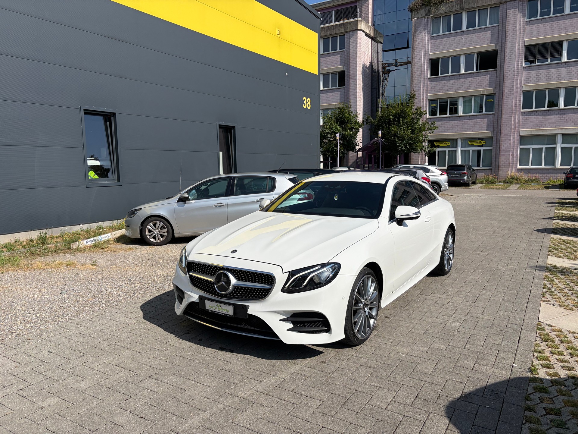 MERCEDES-BENZ E 400 Cabriolet AMG Line 4 Matic 9G-Tronic-image-0