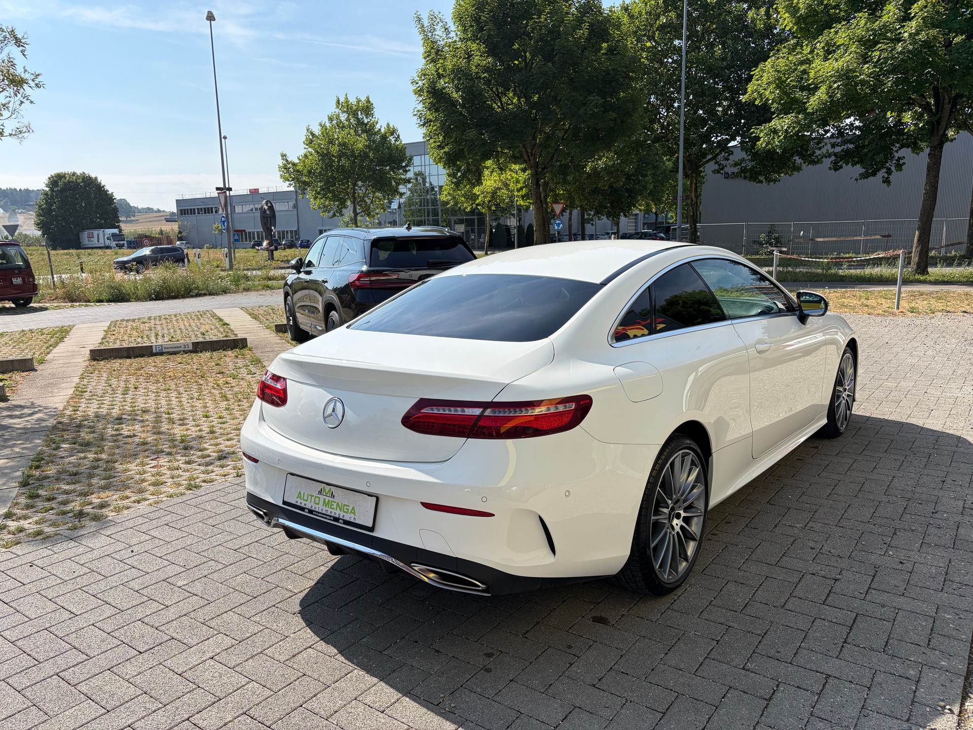 MERCEDES-BENZ E 400 Cabriolet AMG Line 4 Matic 9G-Tronic-image-4
