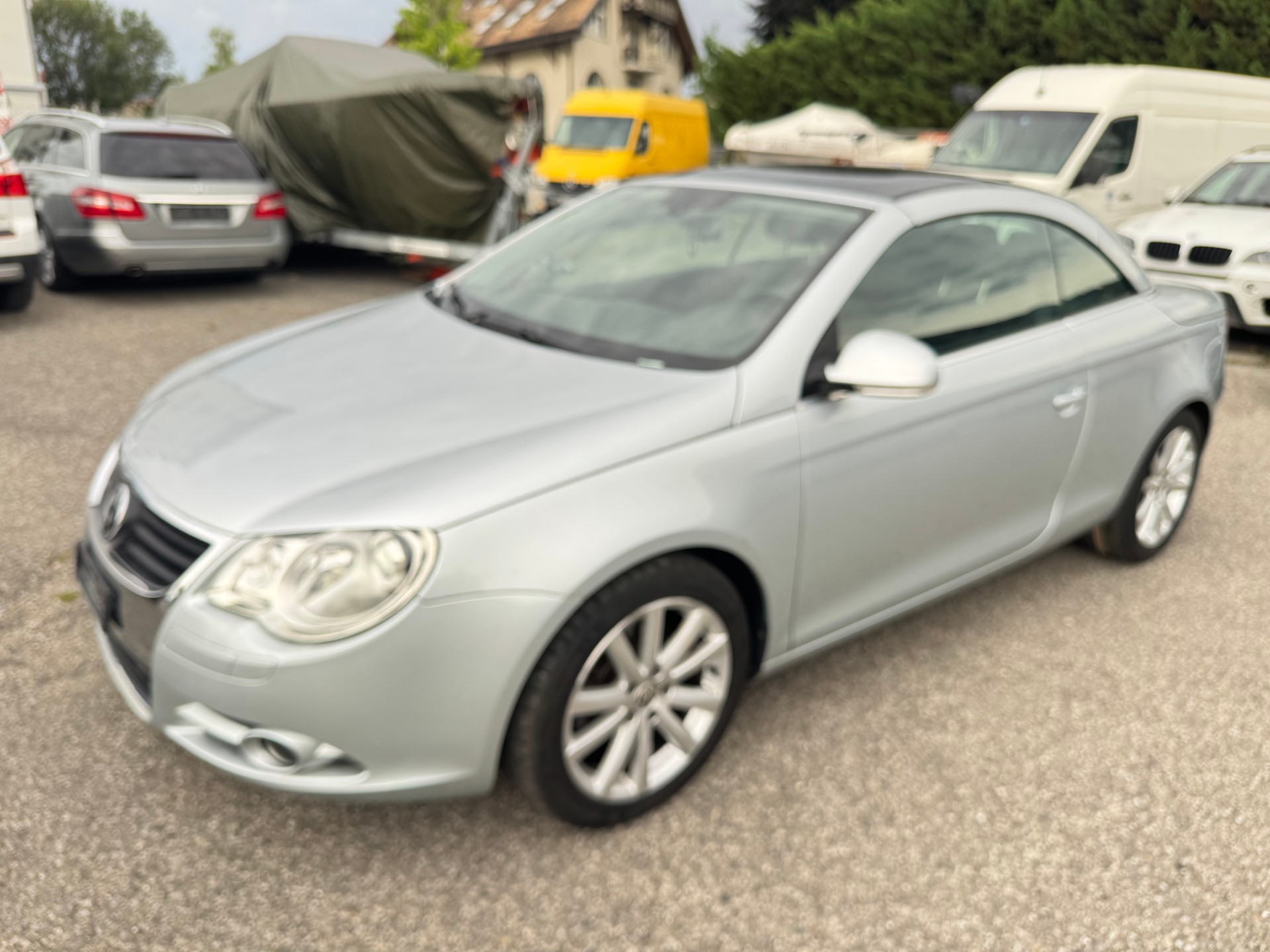 VW Eos 2.0 FSI Turbo-image-11