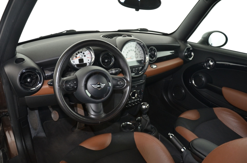 MINI Cooper-image-10