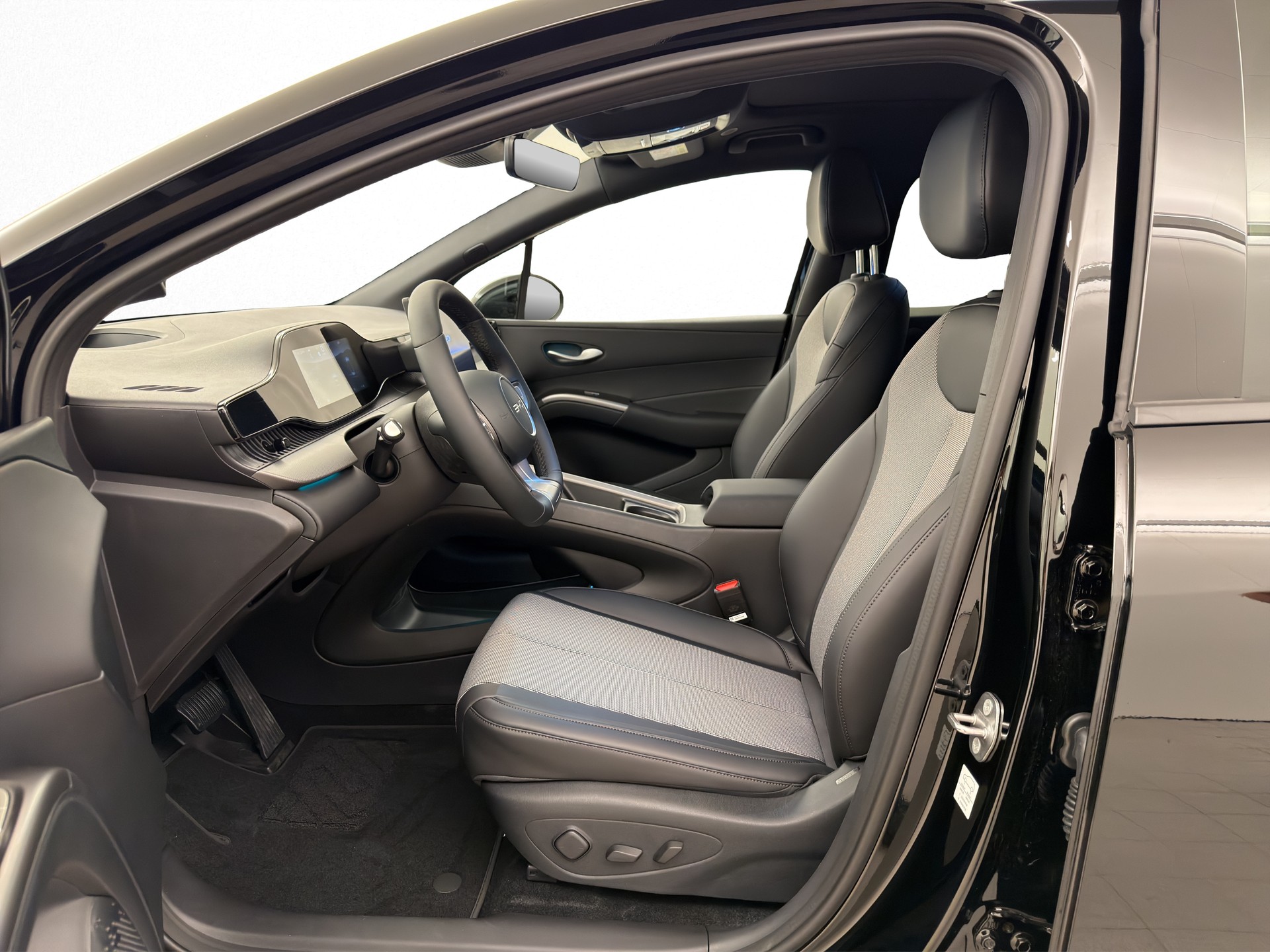 BYD Dolphin G DM-i Comfort-image-7
