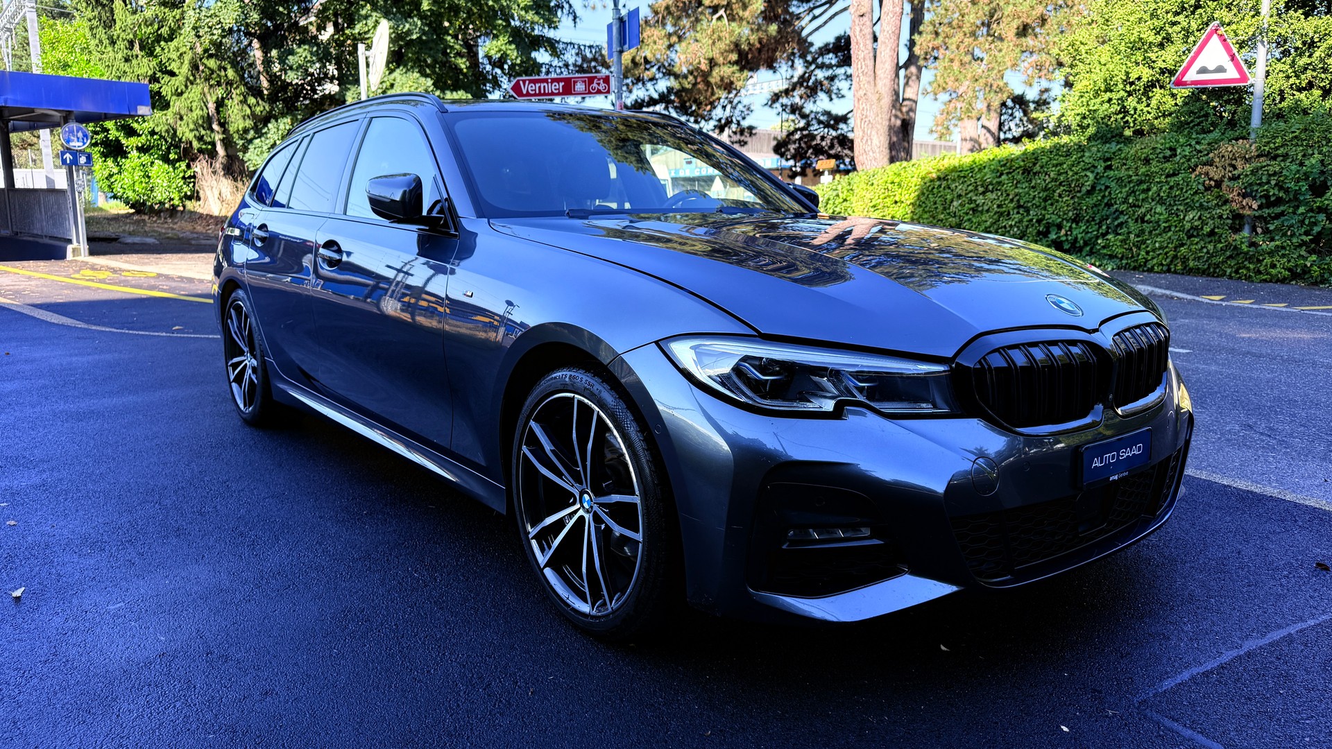 BMW 320d xDrive 48V Touring M Sport Steptronic-image-1