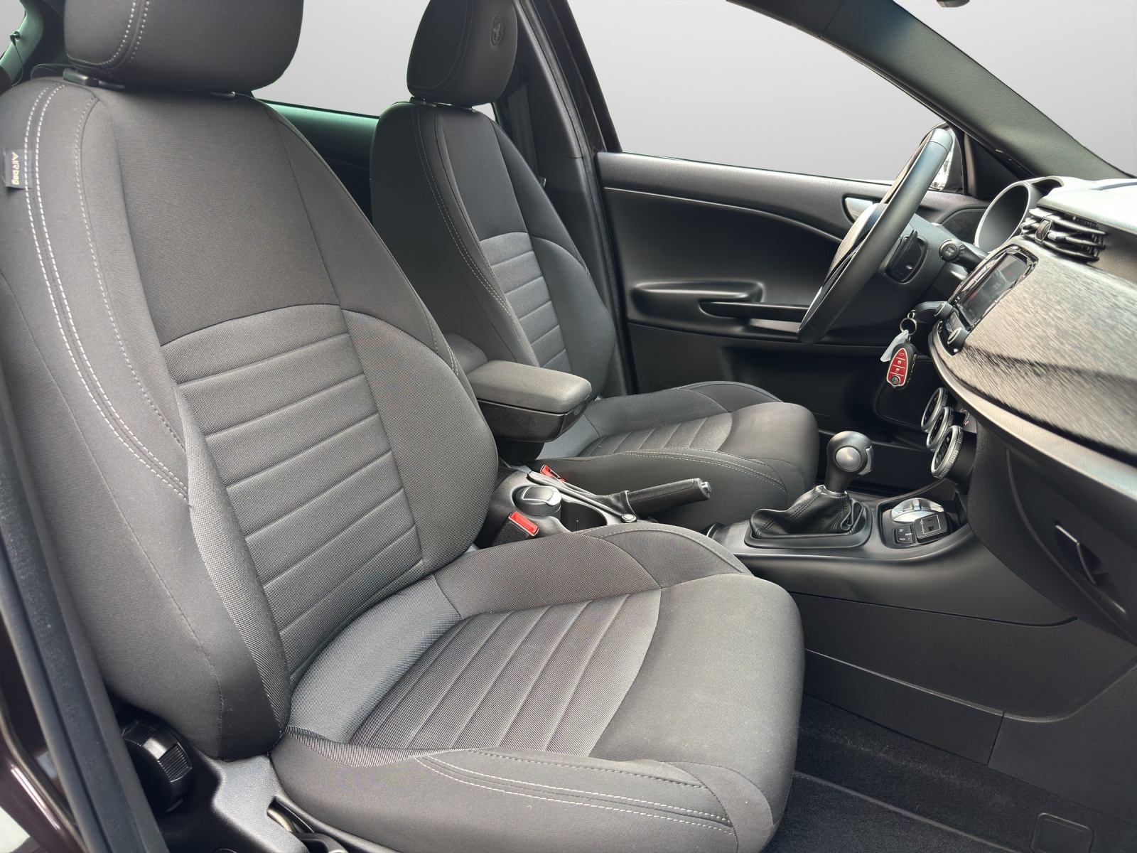 ALFA ROMEO Giulietta 1.4 TB MA 170 Super TCT-image-9