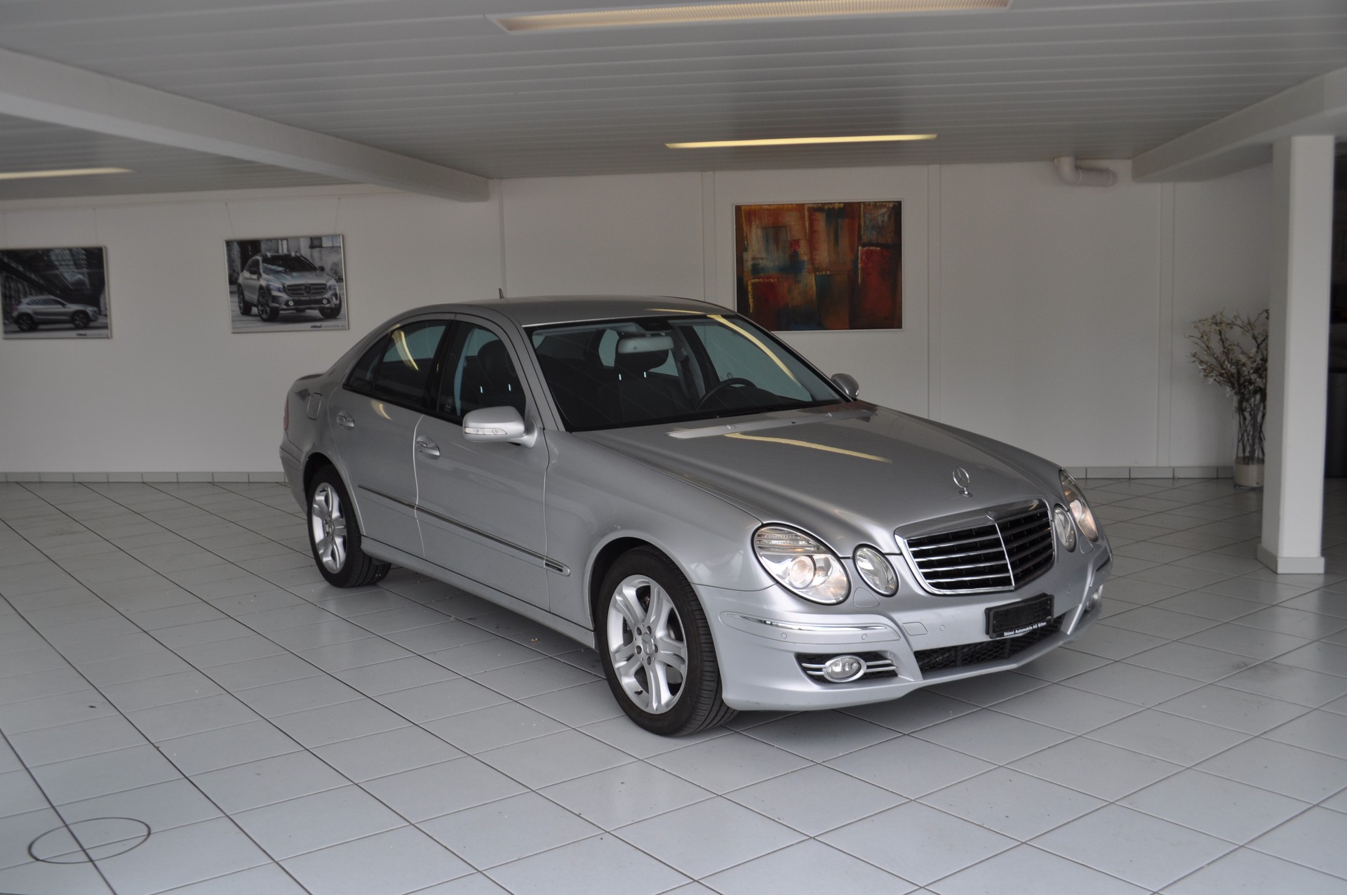 MERCEDES-BENZ E 280 Avantgarde 4Matic Automatic-image-0