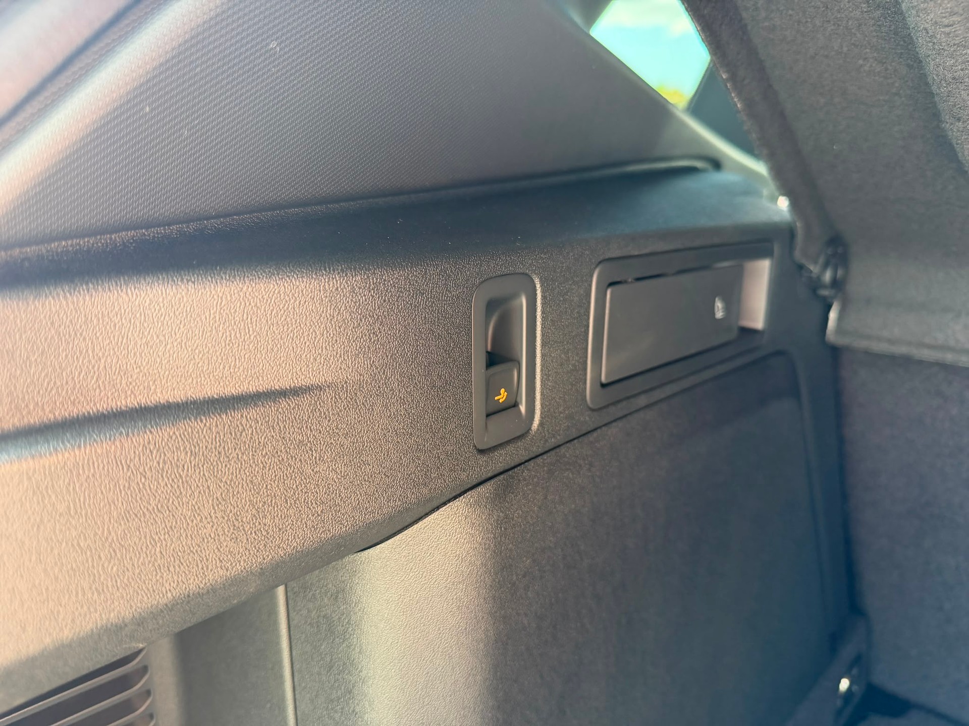VW Tiguan 1.5 TSI evo2 eHybrid R-Line DSG-image-27
