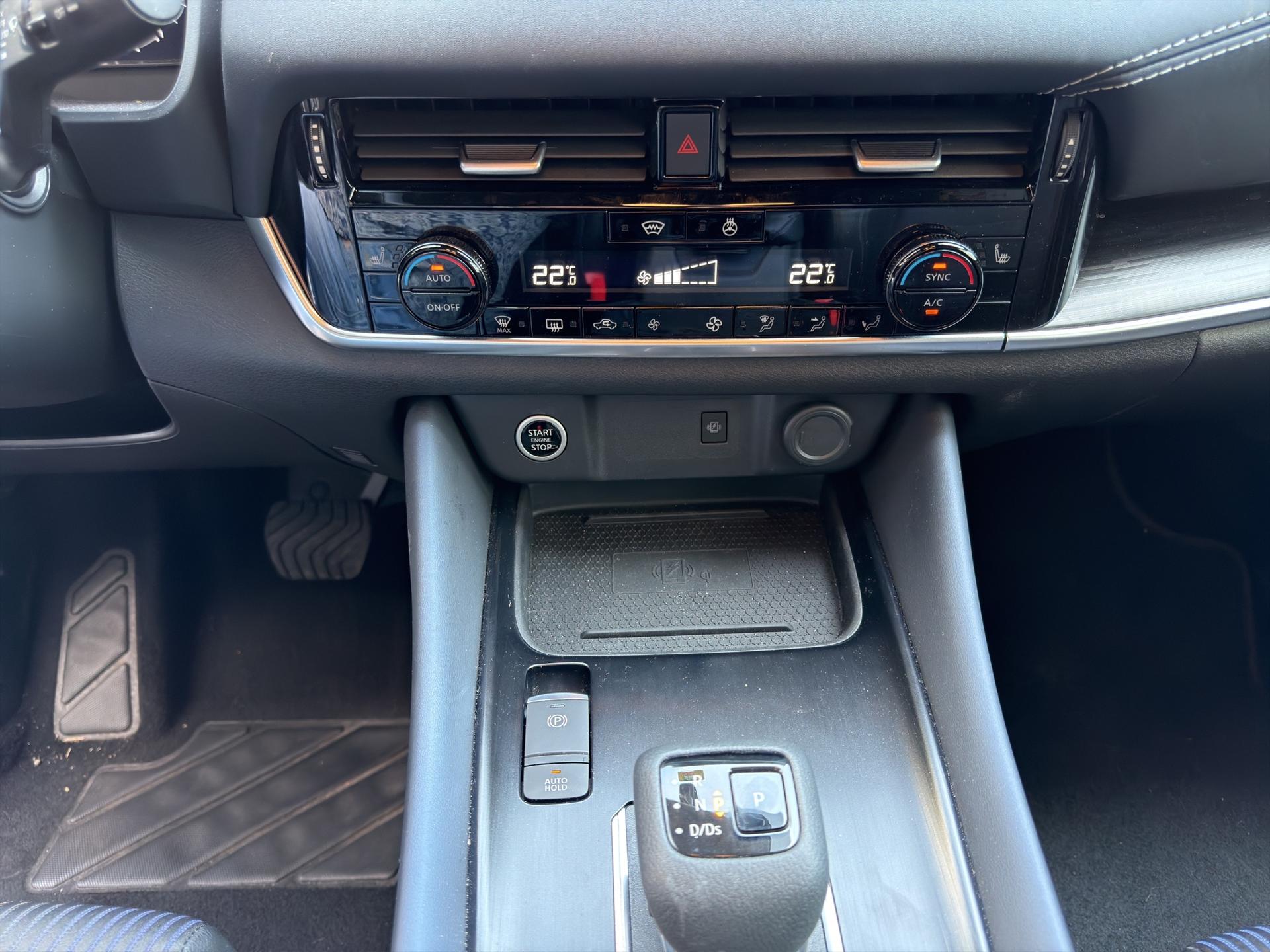 NISSAN Qashqai 1.3 DIG-T MHEV Tekna Xtronic-image-11