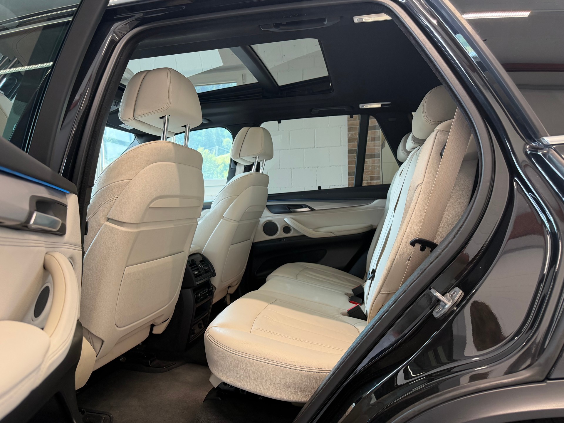 BMW X5 xDrive 40d Steptronic-image-12