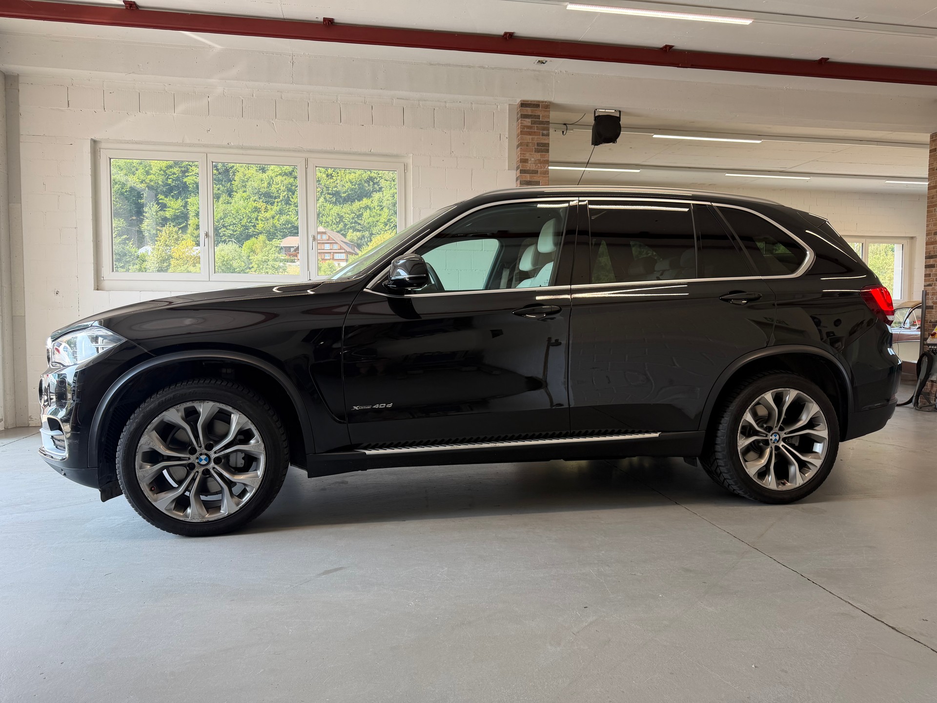 BMW X5 xDrive 40d Steptronic-image-2