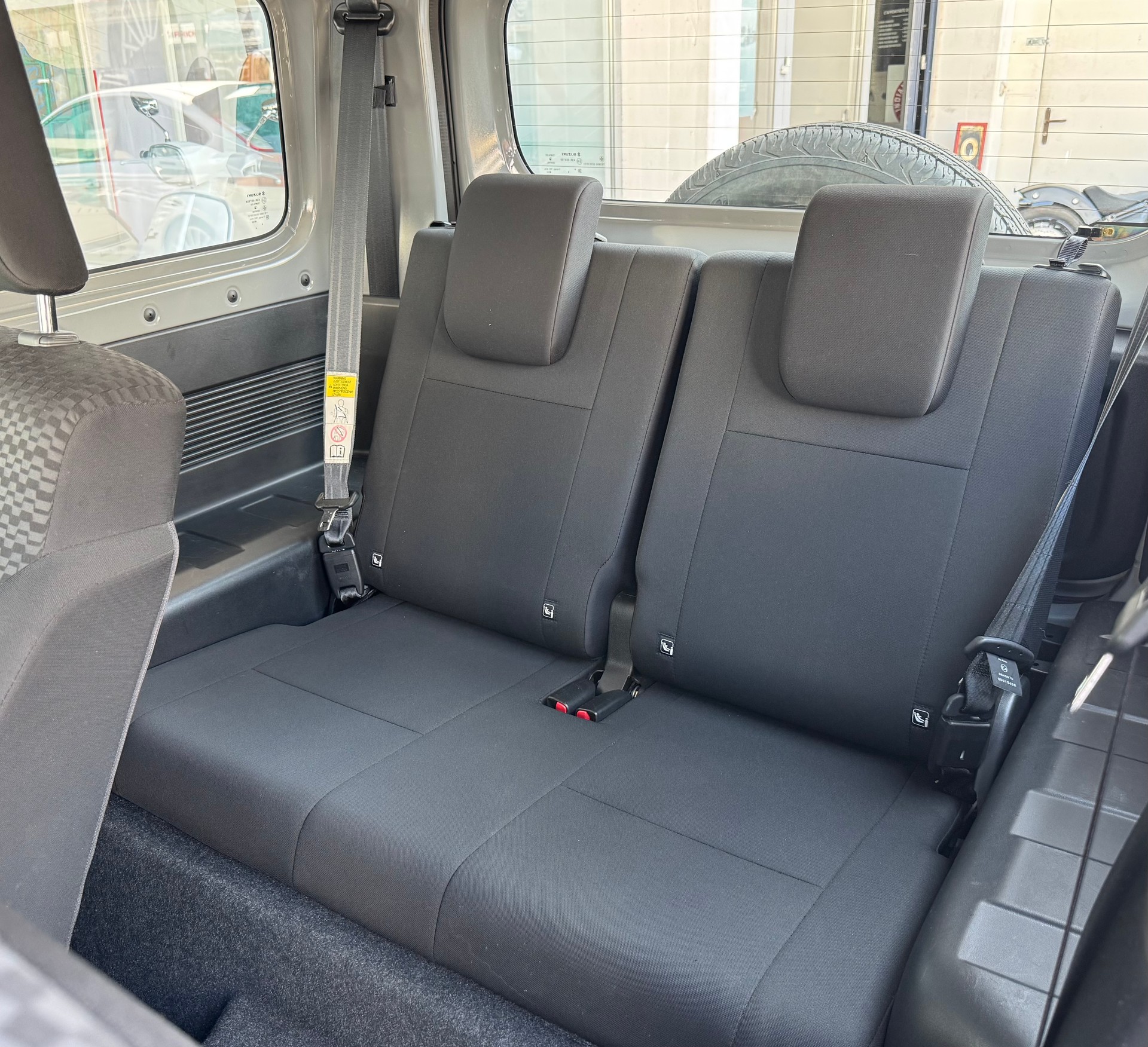 SUZUKI Jimny 1.5 Compact+ 4x4-image-8
