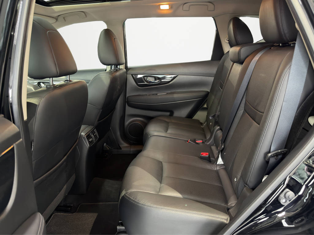 NISSAN X-Trail 1.7 dCi Tekna 4x4-image-11