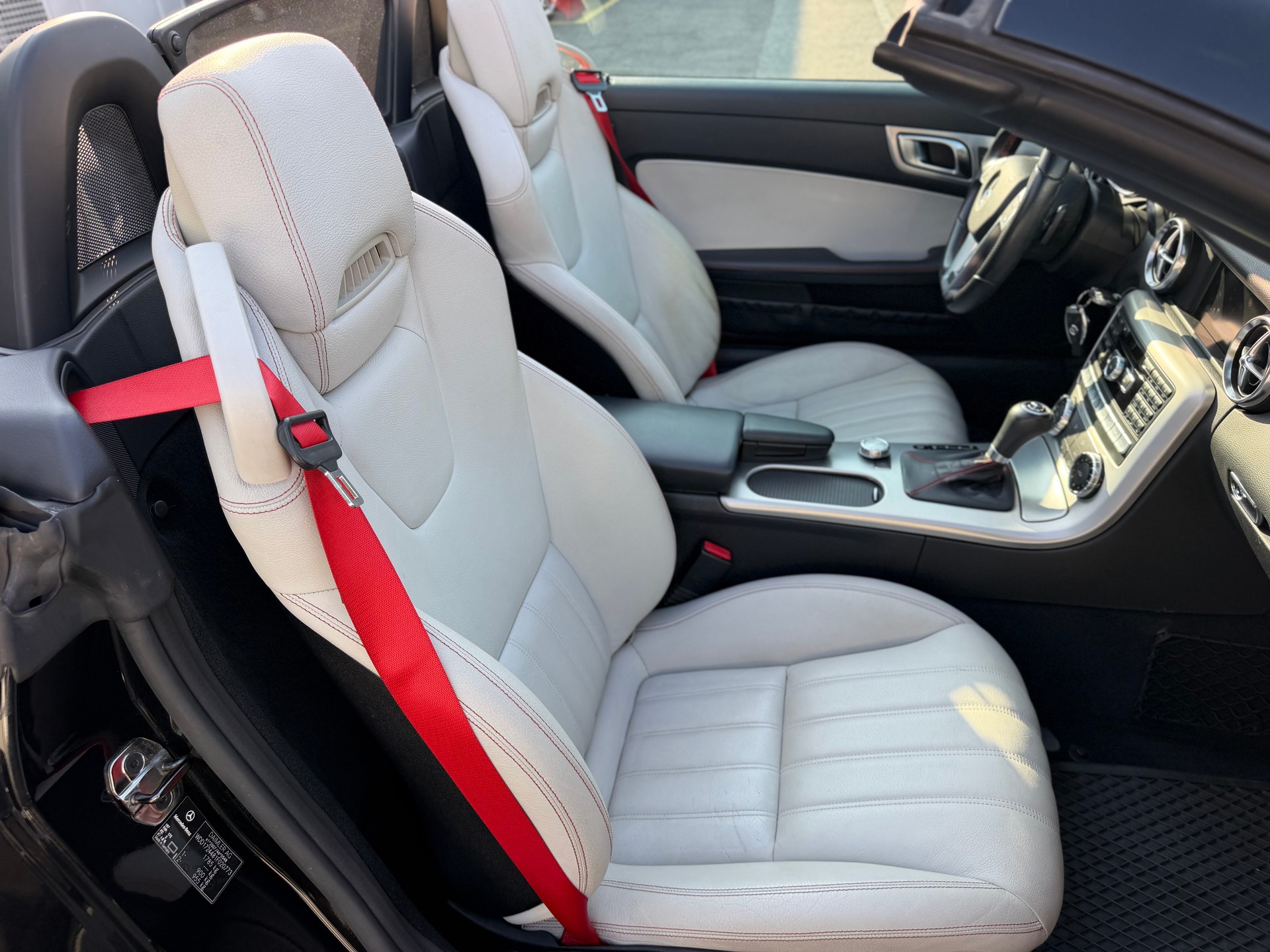 MERCEDES-BENZ SLK 200 7G-Tronic AMG Line-image-15