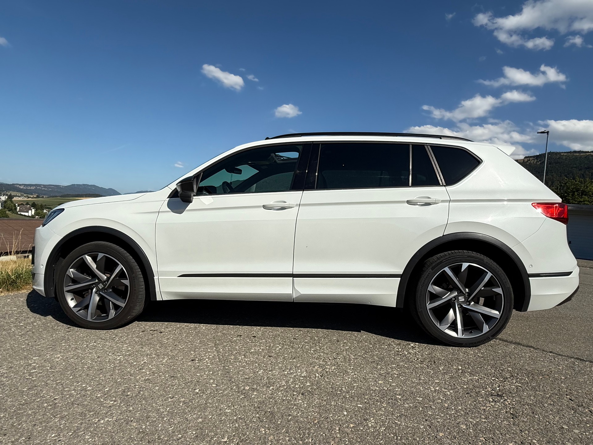 SEAT 2.0 TSI FR 4Drive DSG-image-3
