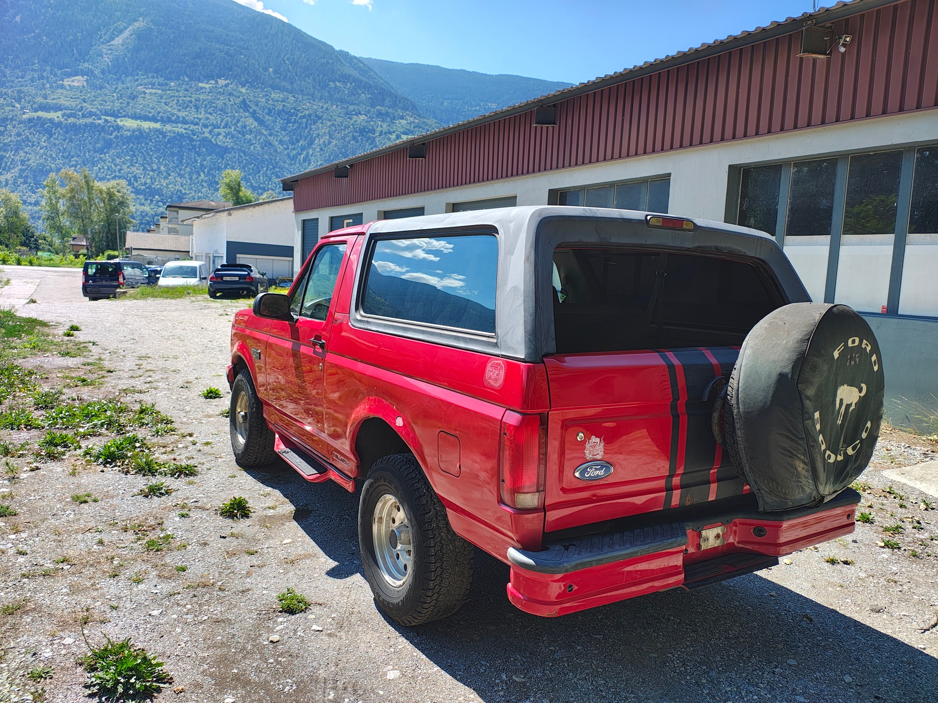 FORD BRONCO-image-8