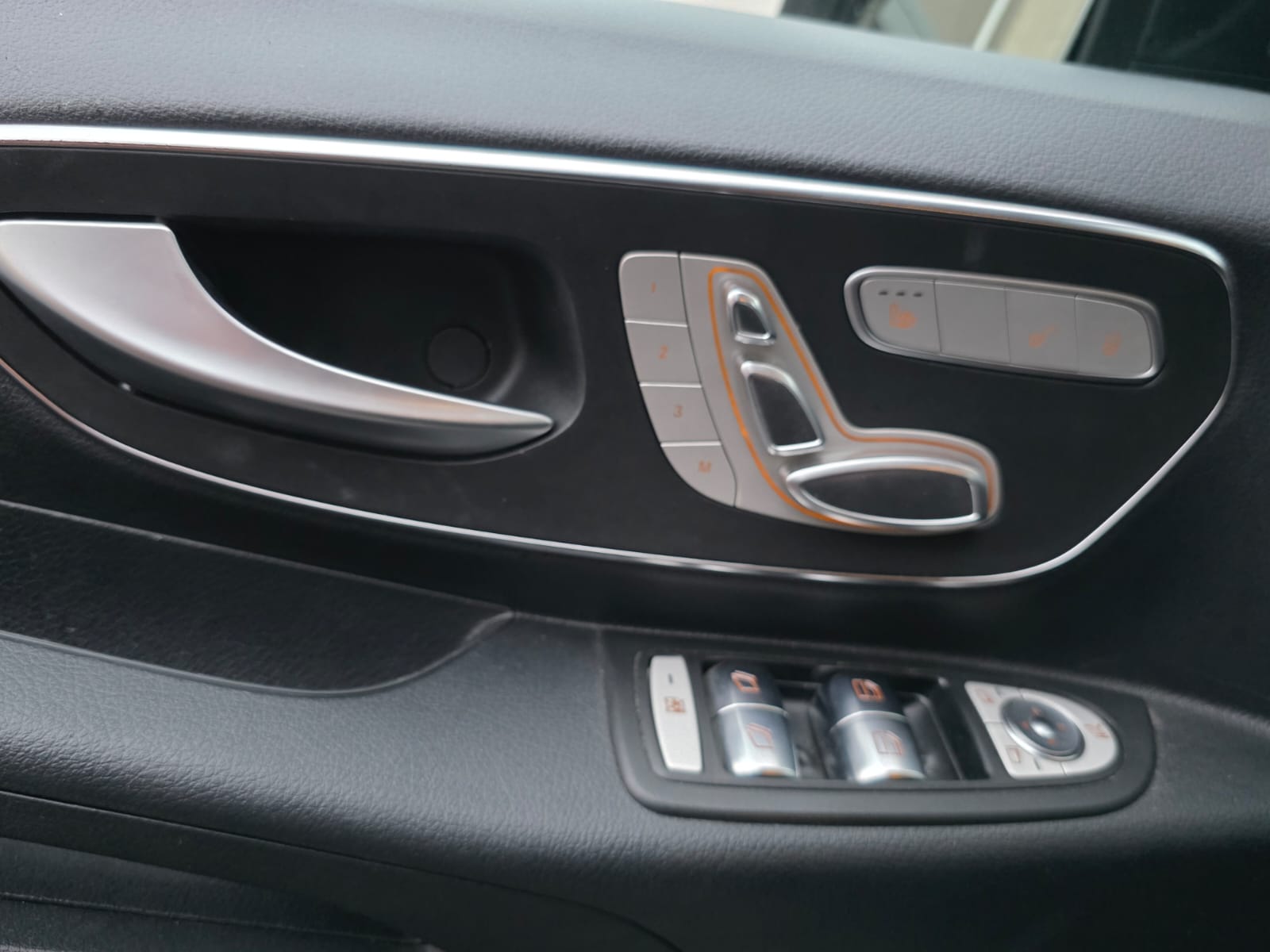 MERCEDES-BENZ Tourer Select 116 CDI 4Matic-image-5