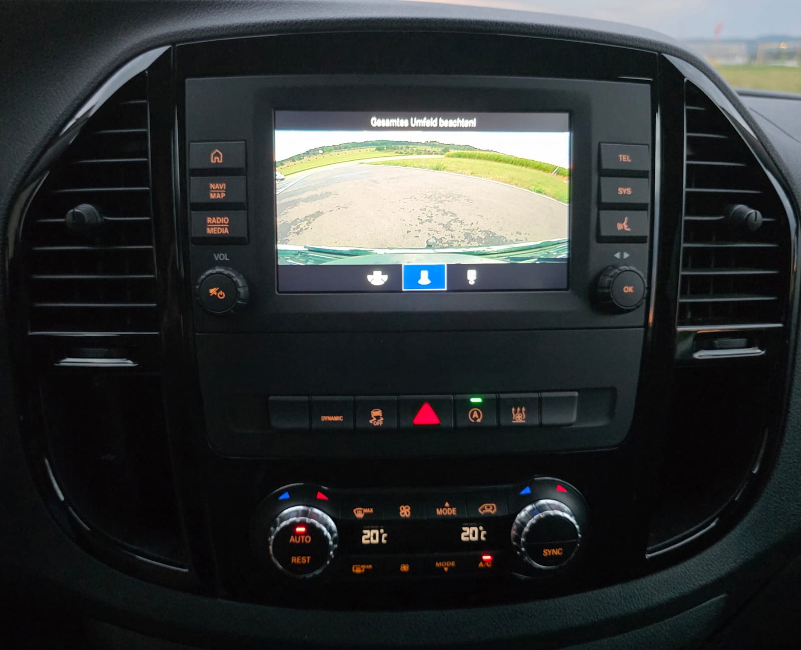 MERCEDES-BENZ Tourer Select 116 CDI 4Matic-image-4