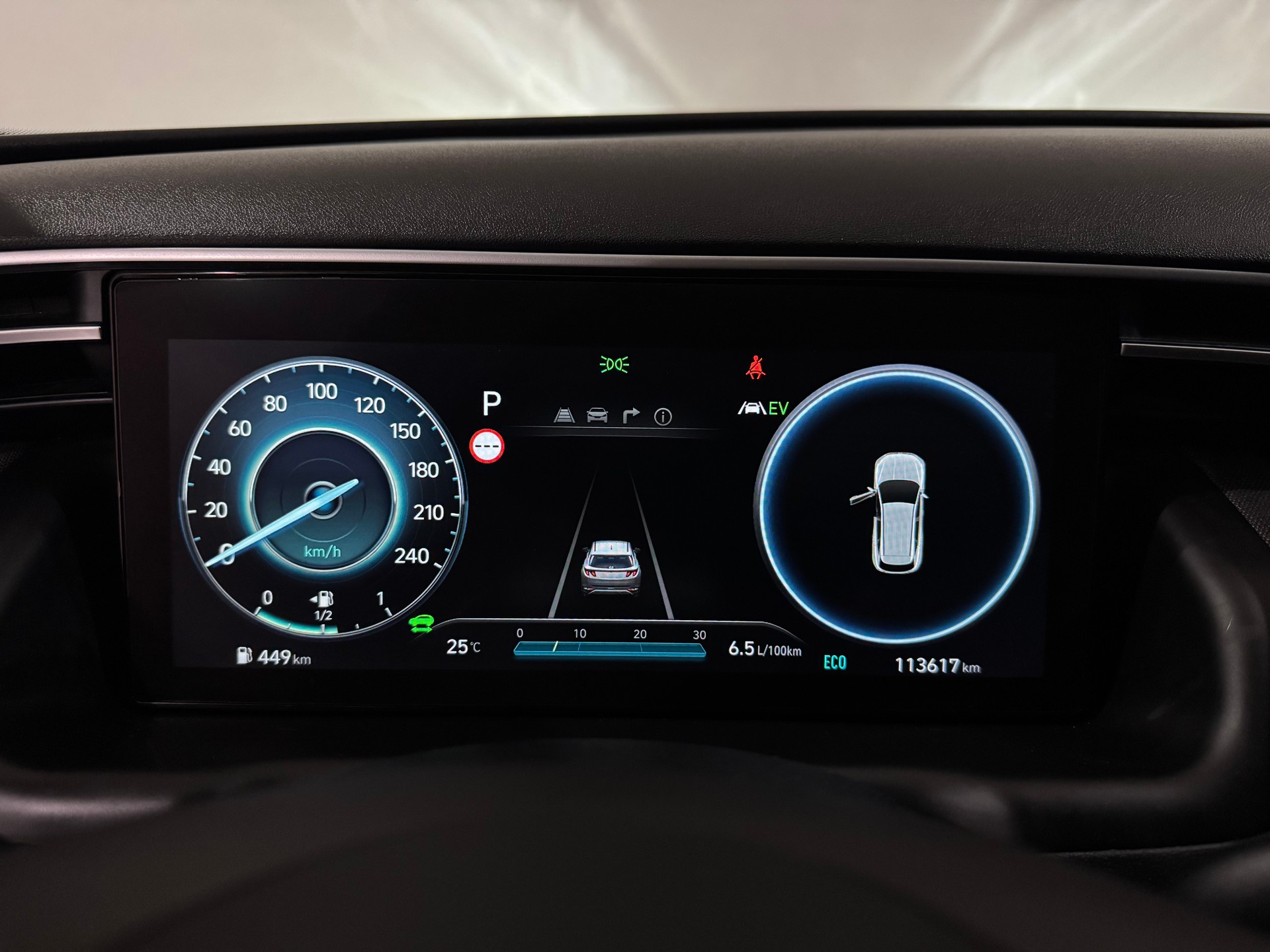 HYUNDAI Tucson 1.6 TGDI HEV Amplia 4WD | 1.Hand | CH |-image-18