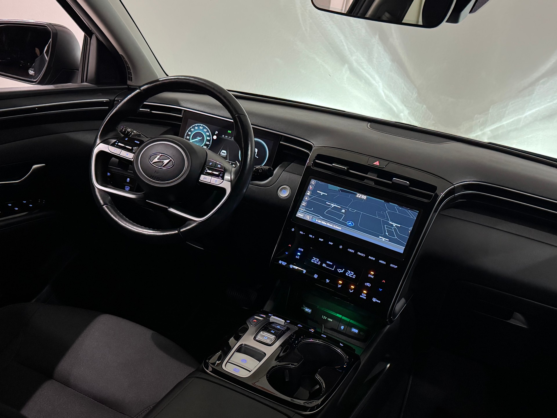 HYUNDAI Tucson 1.6 TGDI HEV Amplia 4WD | 1.Hand | CH |-image-15