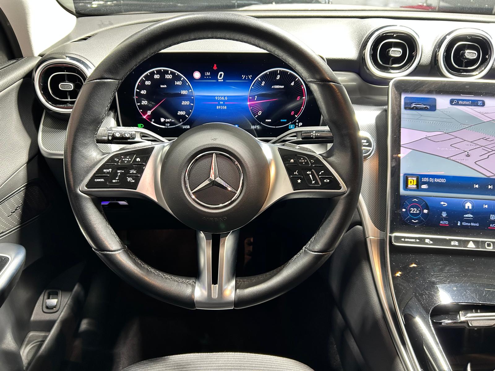 MERCEDES-BENZ GLC 220 d Avantgarde 4matic CH FAHRZEUG-image-11