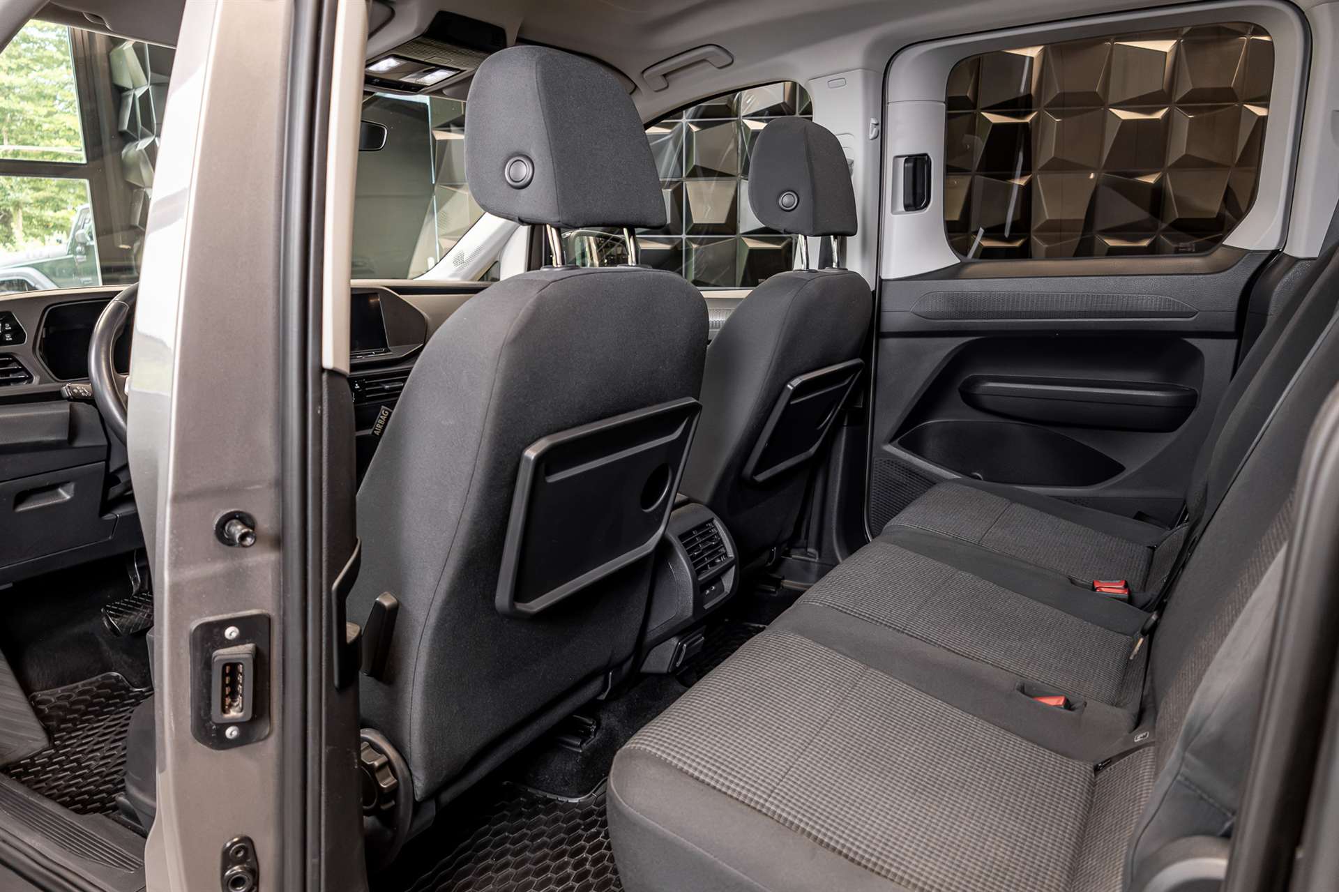VW Caddy 1.5 TSI California Spirit DSG-image-21