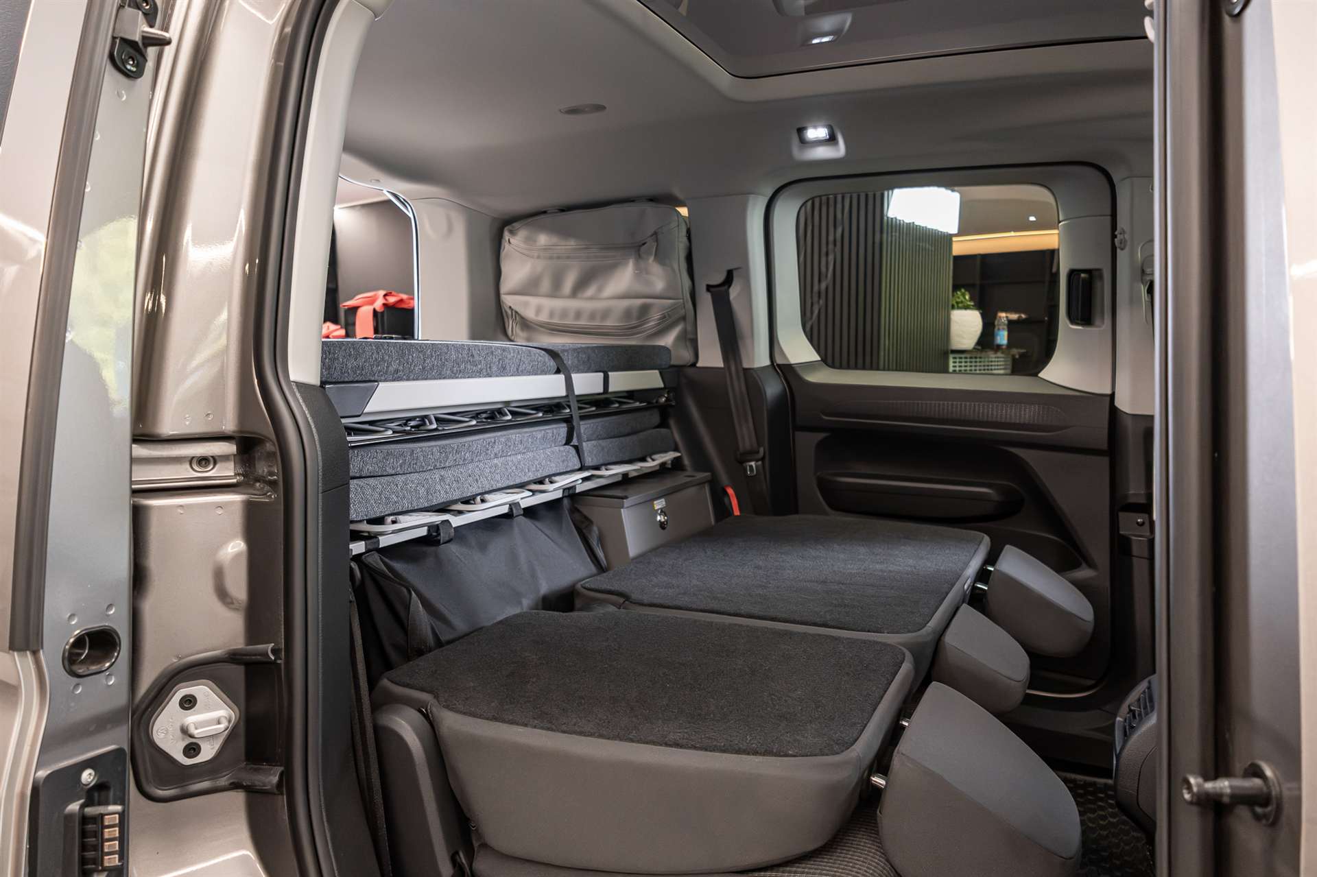 VW Caddy 1.5 TSI California Spirit DSG-image-22