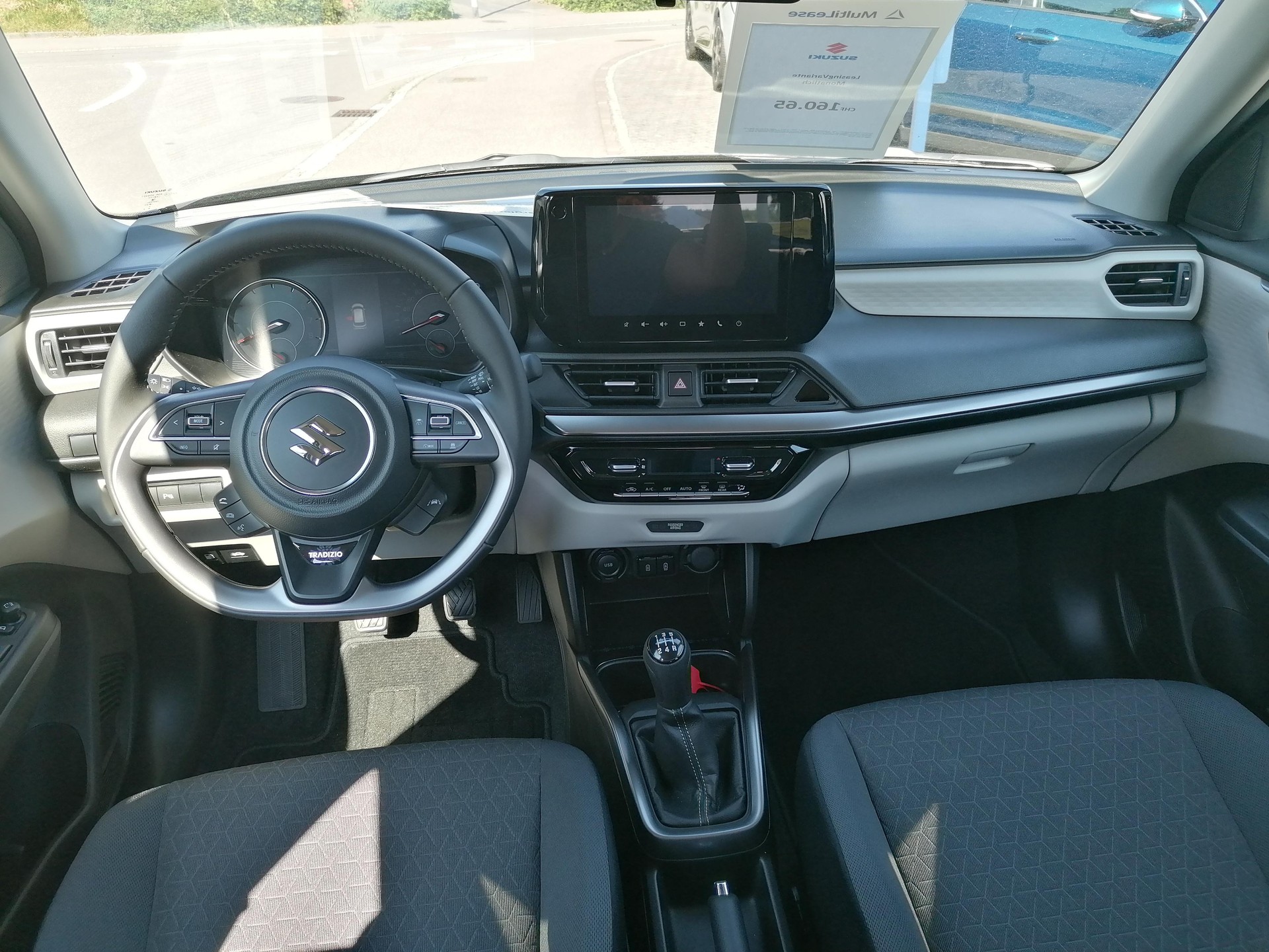 SUZUKI Swift 1.2 Compact Top Hybrid-image-5