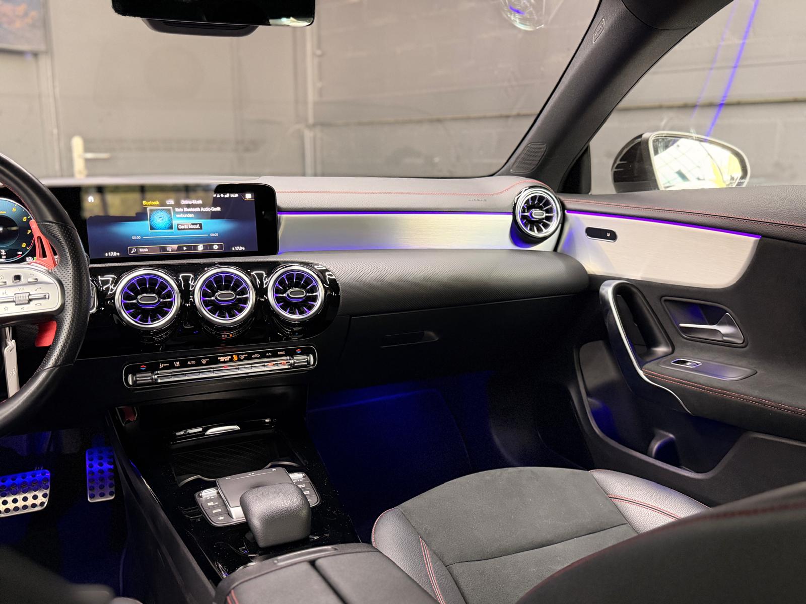 MERCEDES-BENZ CLA 250 4Matic AMG Line 7G-DCT-image-19