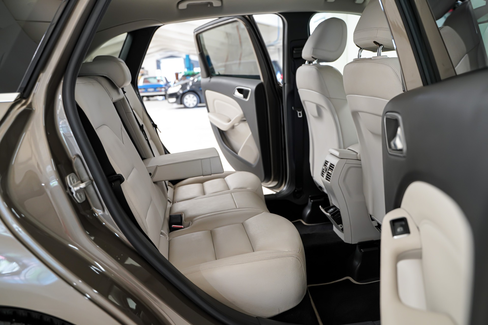 MERCEDES-BENZ B 200 CDI 7G-DCT-image-13
